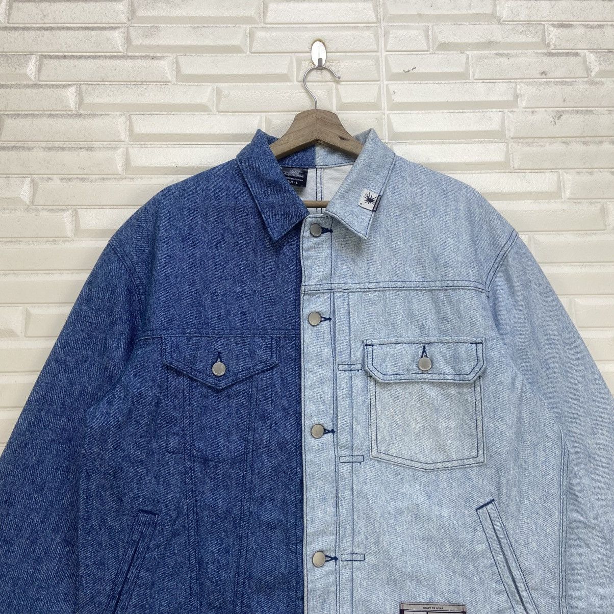 GU × Maison MIHARA YASUHIRO 🔥Miharayasuhiro Two-Tone Trucker Denim Jacket Size US M / EU 48-50 / 2 - 4 Thumbnail