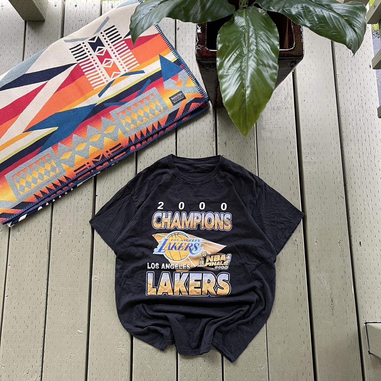 NBA × Vintage Vintage Lakers Shirt Size US L / EU 52-54 / 3 - 2 Thumbnail