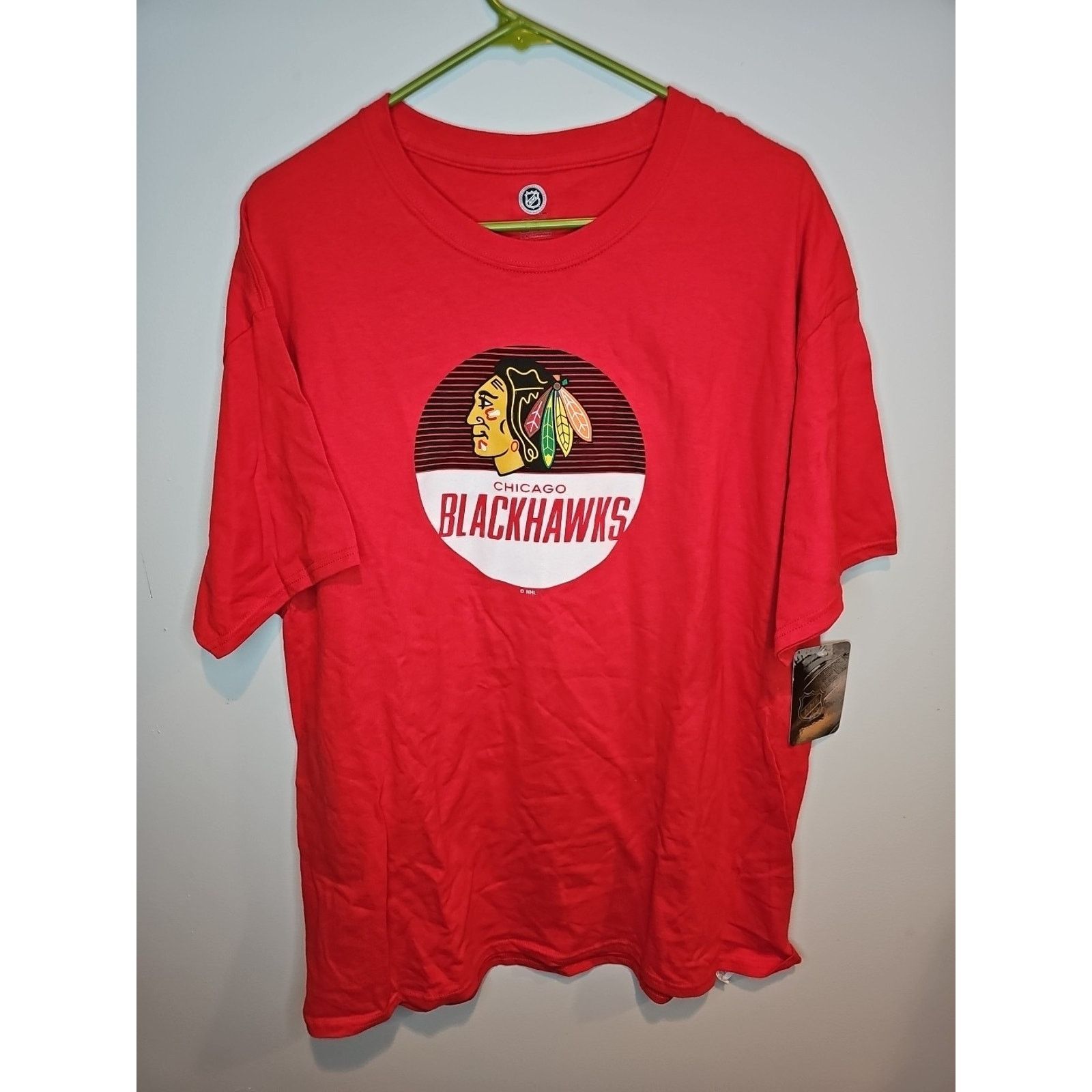 NHL NHL Chicago Blackhawks Hockey T-Shirt Men's Size XL Logo NWT Size US XL / EU 56 / 4 - 1 Thumbnail