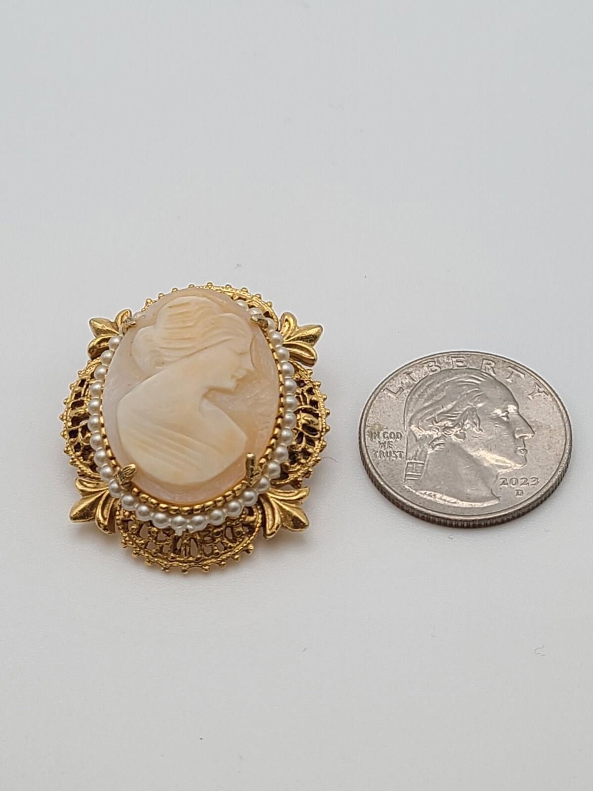 Conte of Florence Vintage Signed Perfect Florenza Cameo Brooch Carved Size ONE SIZE - 7 Thumbnail