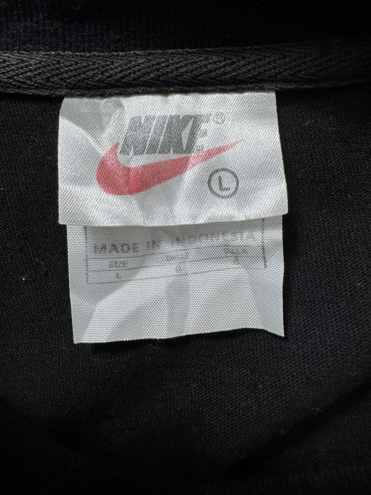Nike Vintage nike Tshirt Size US L / EU 52-54 / 3 - 3 Thumbnail