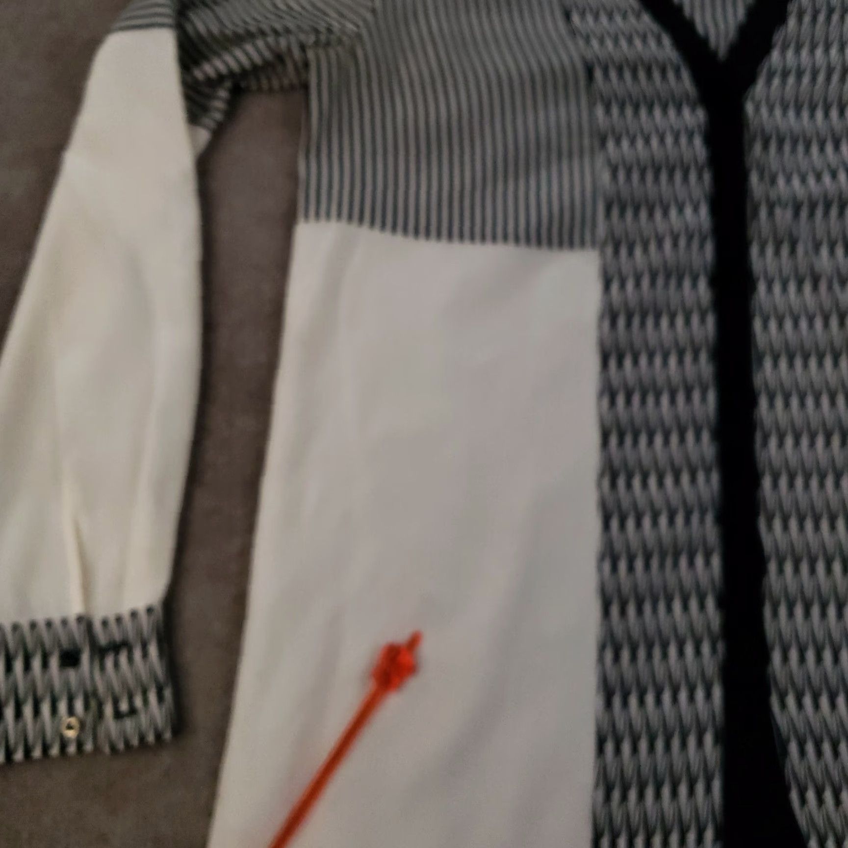 Diane von Furstenberg Diane Von Furstenburg Shirt Womens Size 0 White Silk Blouse V-Neck Button Long Sleeve Lightweight Casual Sleeve Blouse Womens Size XS / US 0-2 / IT 36-38 - 6 Thumbnail