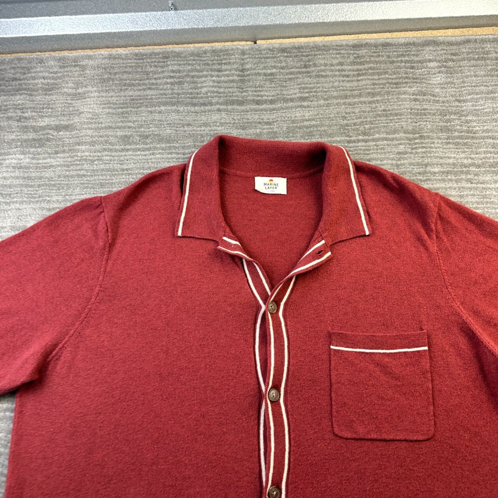 Marine Layer Marine Layer Shirt Mens Extra Large Red Button Up Size US XL / EU 56 / 4 - 3 Thumbnail