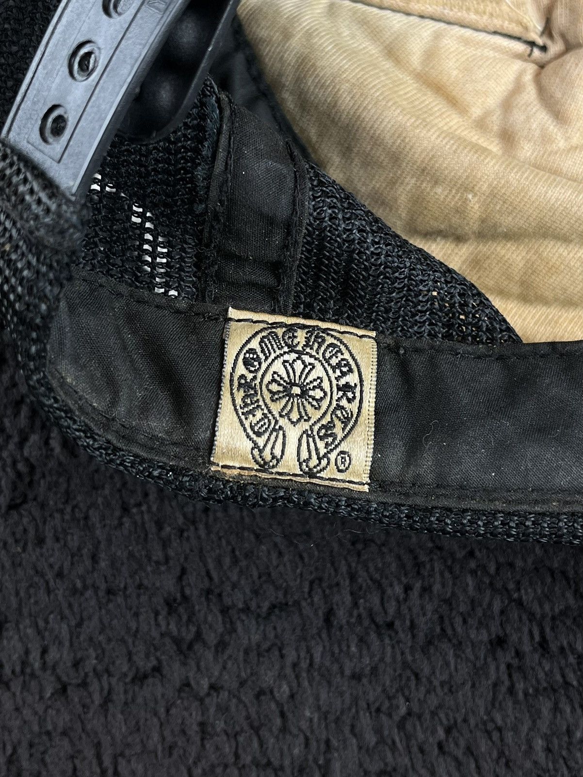 Chrome Hearts × The Rolling Stones Chrome Hearts Rolling Stones Tongue Patch Trucker Hat Size ONE SIZE - 9 Thumbnail