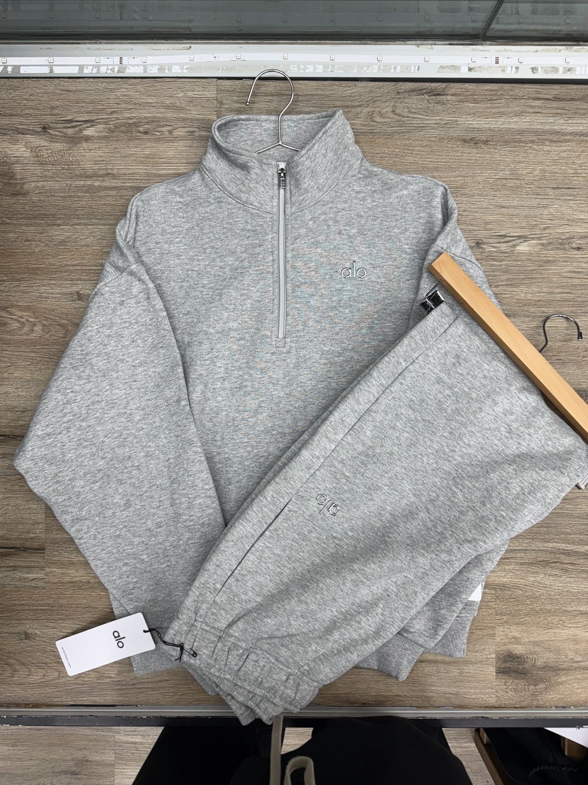 Alo Alo Grey Quarter Zip Sweatsuits Size US M / EU 48-50 / 2 - 1 Thumbnail