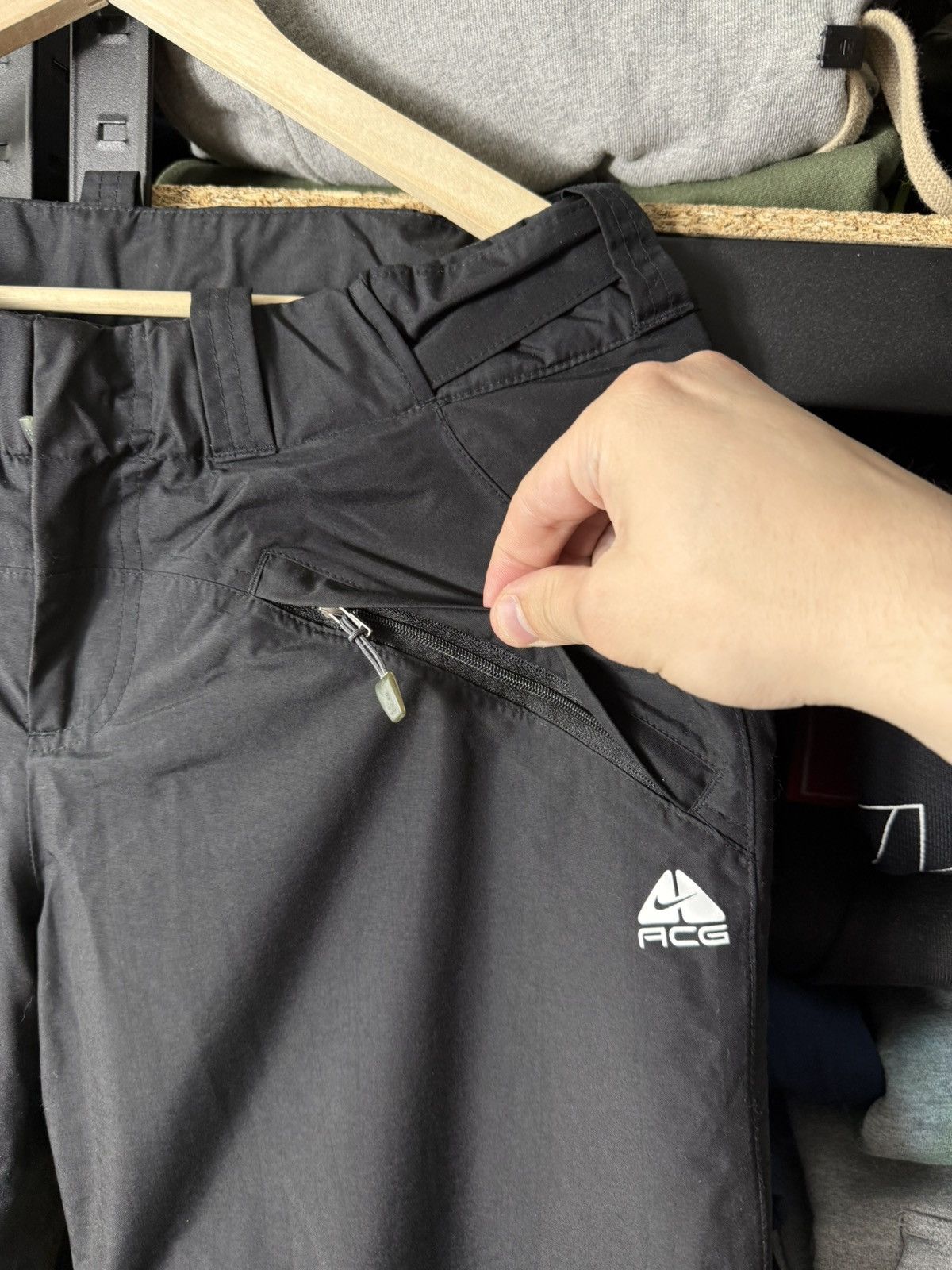 Nike ACG Nike ACG Vintage Insulated Pants Outdoor Hiking Ski Thermal Size US 30 / EU 46 - 7 Thumbnail