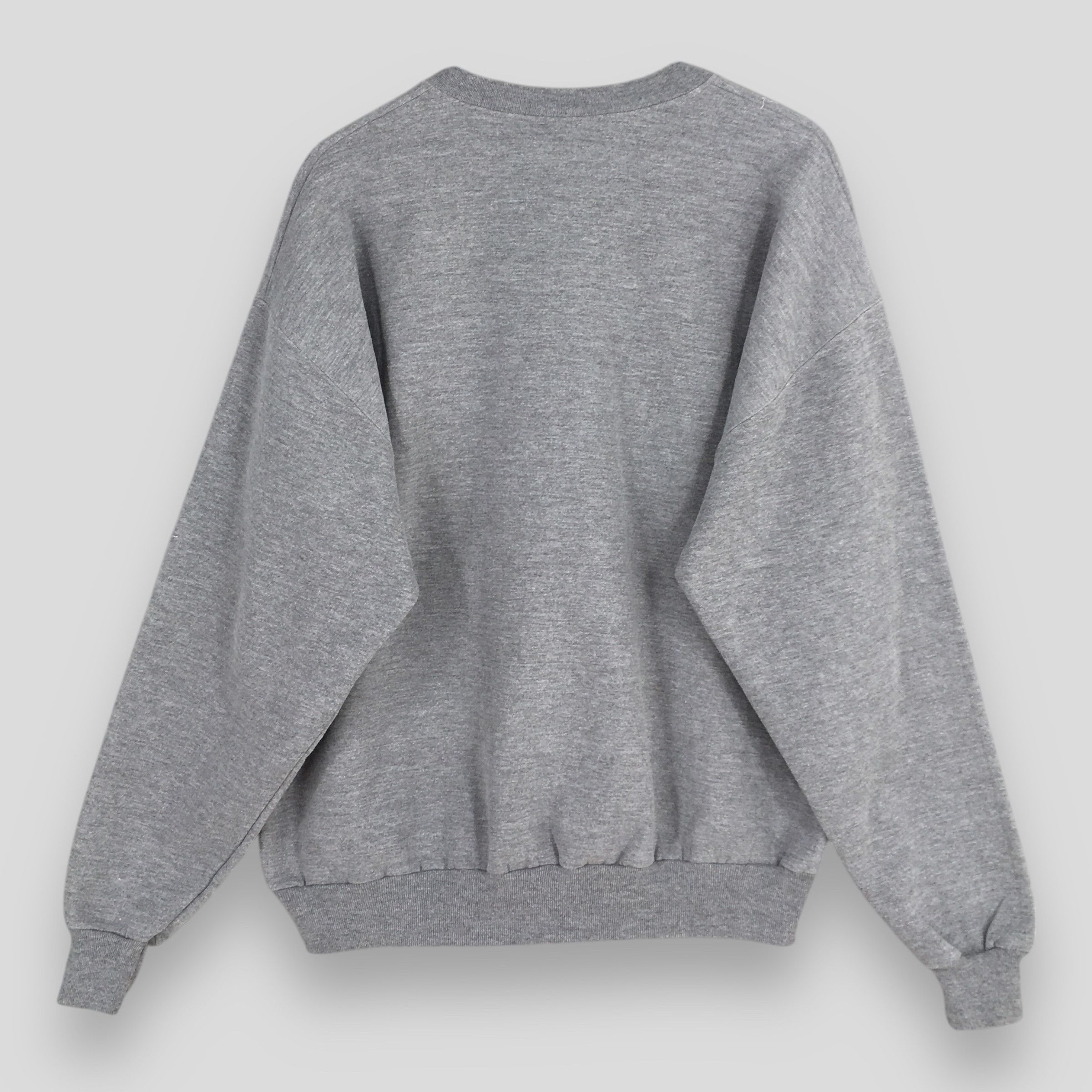 Vintage Vintage 90s Sports XXL Illustrated Gray Sweatshirt XLarge Size US XL / EU 56 / 4 - 7 Thumbnail