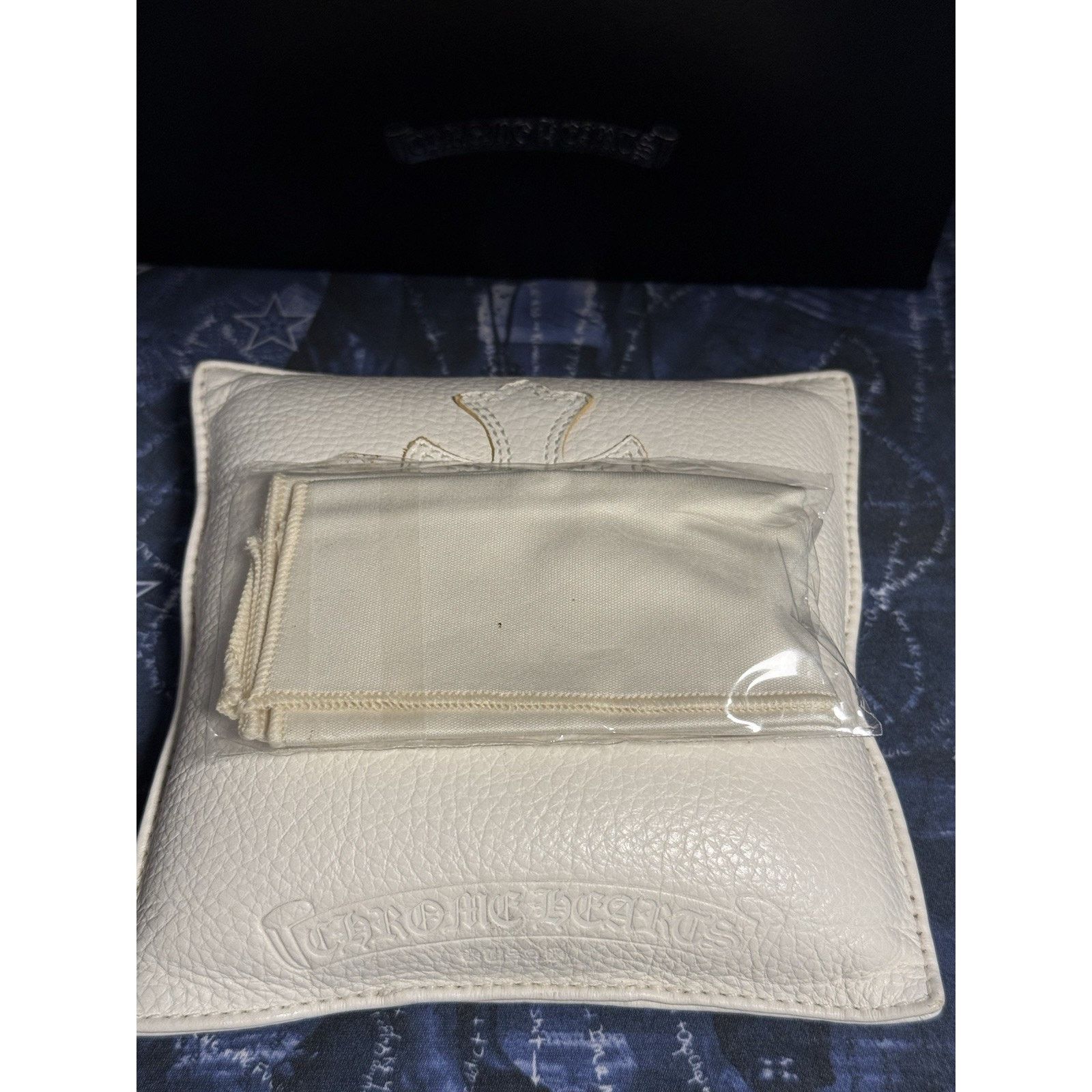 Chrome Hearts VINTAGE NEW Chrome Hearts Cleaning Cloth 100% AUTHENTIC Size ONE SIZE - 2 Thumbnail