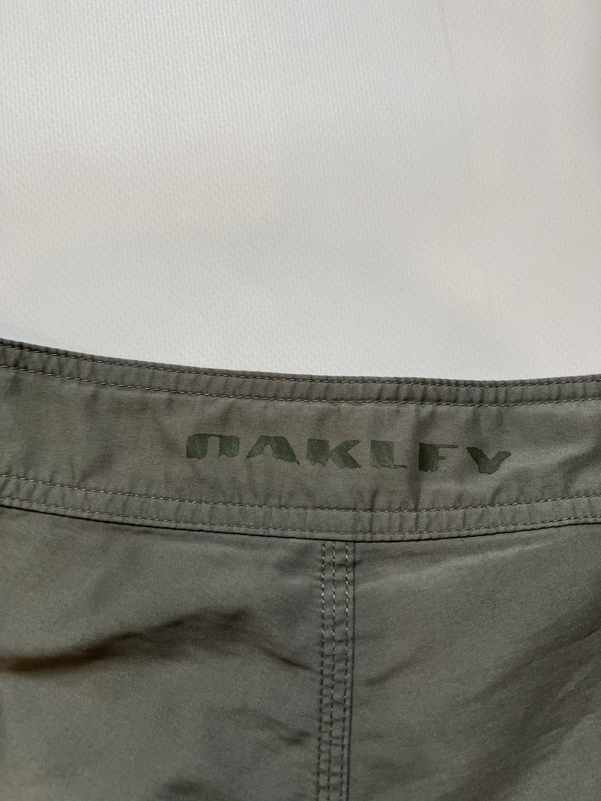 Oakley Oakley Grey Shorts Size US 36 / EU 52 - 6 Thumbnail