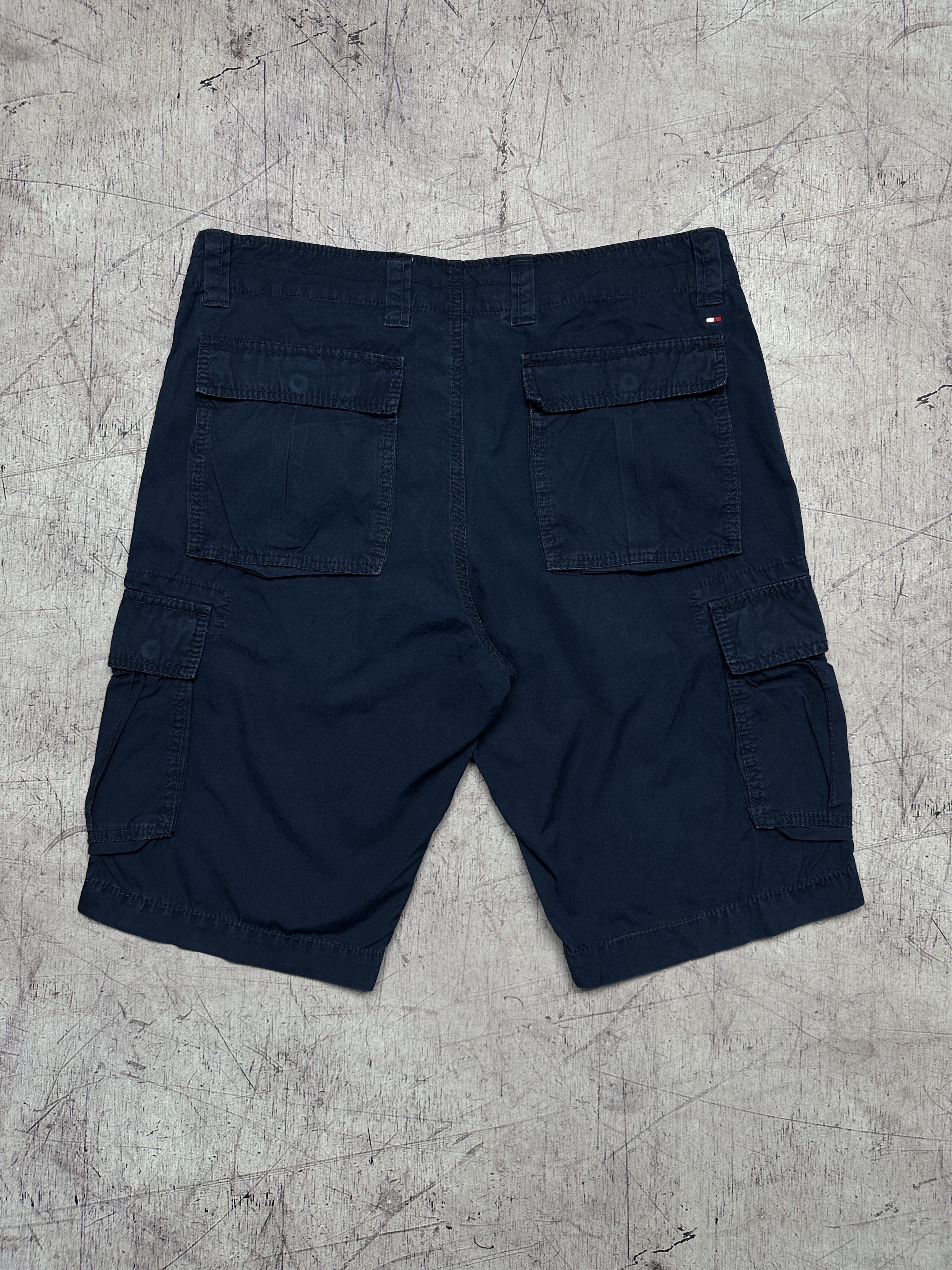 Tommy Hilfiger Tommy Hilfiger Vintage Mens Cargo Shorts Size US 33 - 5 Thumbnail