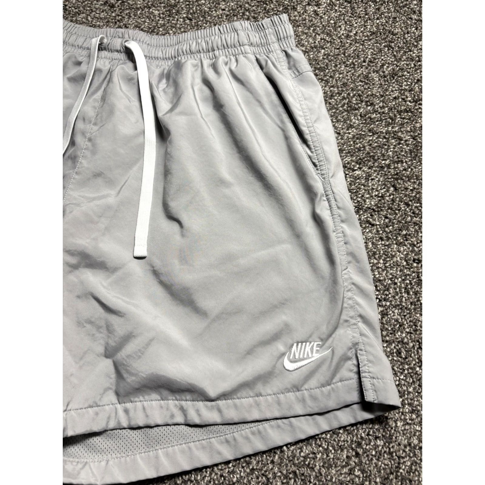 Nike Nike Sportswear Woven Flow Shorts Mens XL Platinum AR2382 Size US 36 / EU 52 - 4 Thumbnail