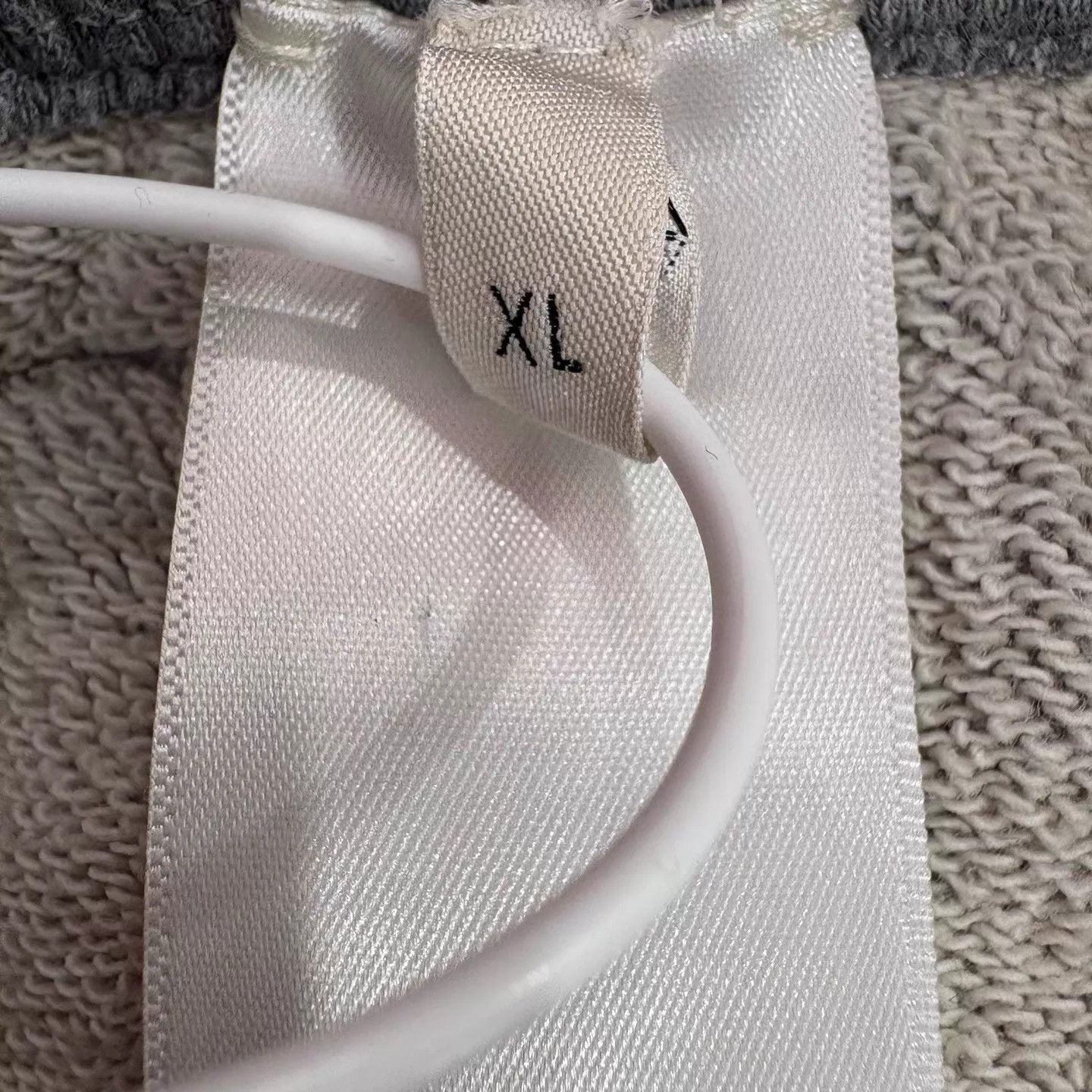 Celine CELINE SS22 Women's Gray Logo Embro Drawstring XL sweats Size 30" / US 8 / IT 44 - 4 Thumbnail
