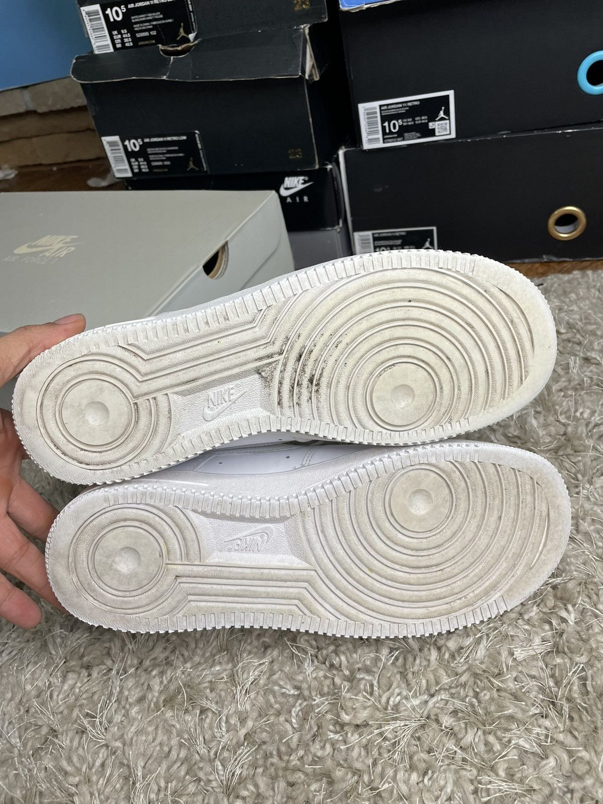 Nike Air Force 1 Triple White Size US 8 / EU 41 - 7 Thumbnail