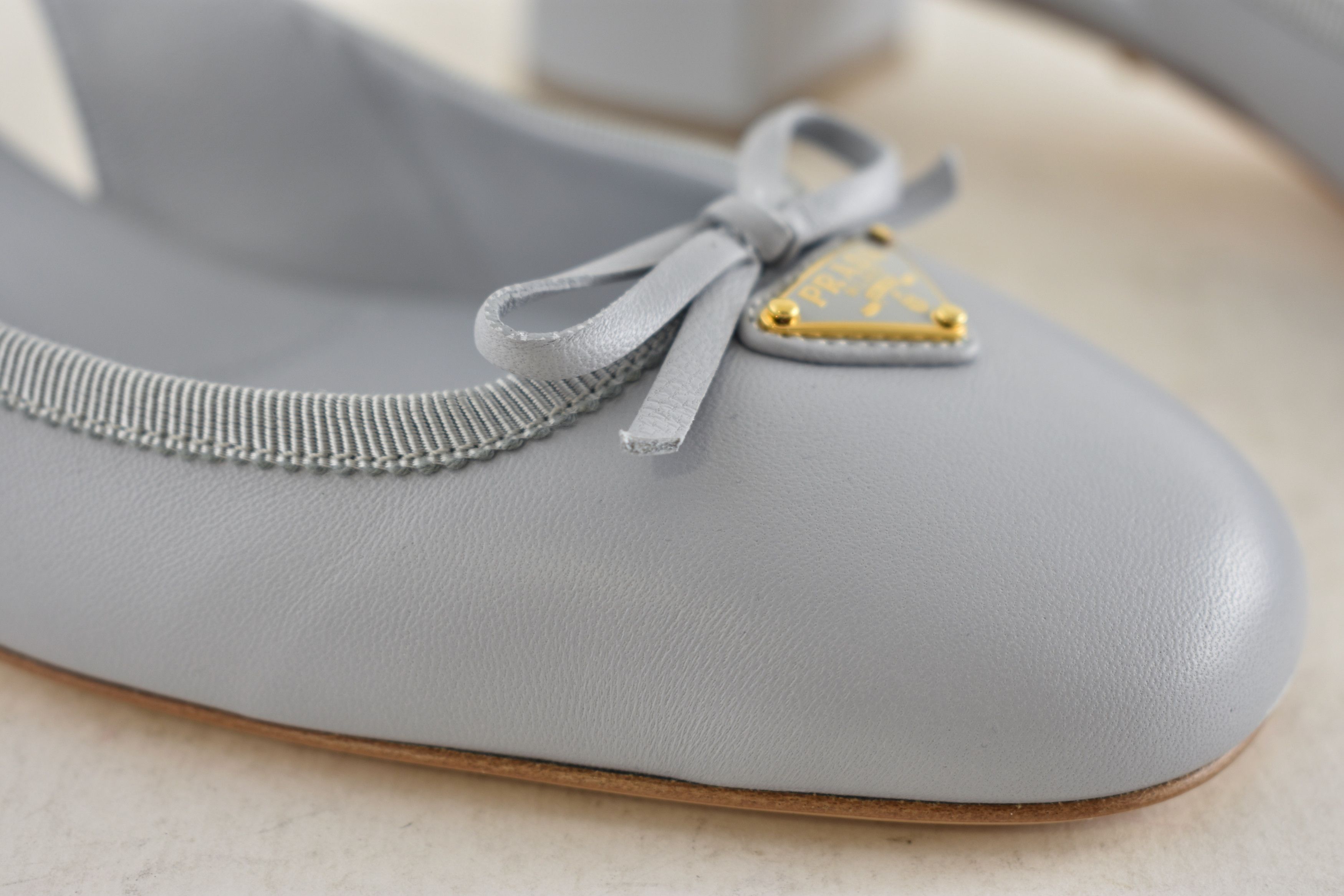 Prada Prada Blue Logo Bow Ballerina Block Heel Slingback Pump 39.5 Size US 9.5 / IT 39.5 - 5 Thumbnail