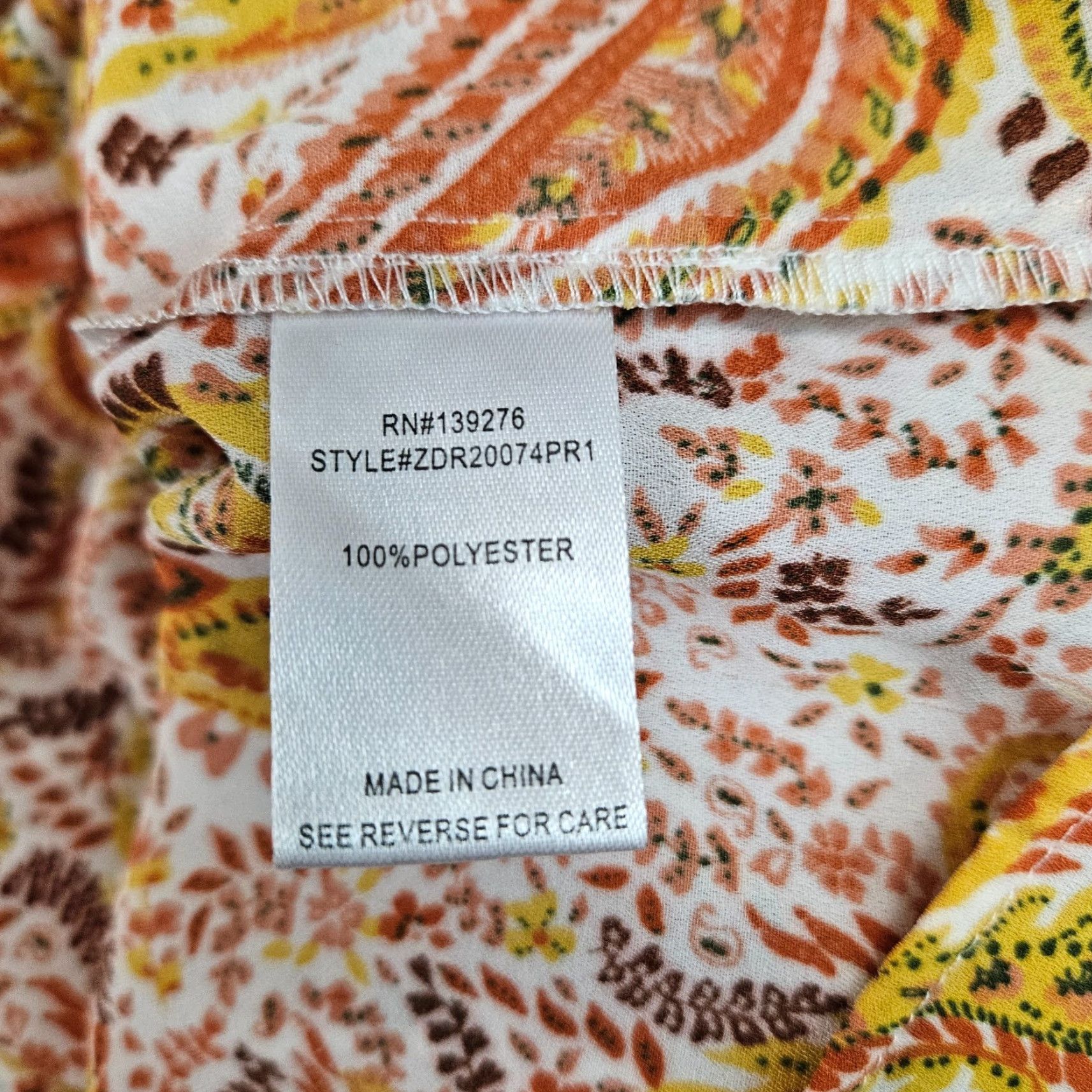 Vintage DR2 Daniel Rainn Womens Top Sz S Yellow Paisley V-Neck Flutter Sleeve Blouse Women Size S / US 4 / IT 40 - 5 Thumbnail