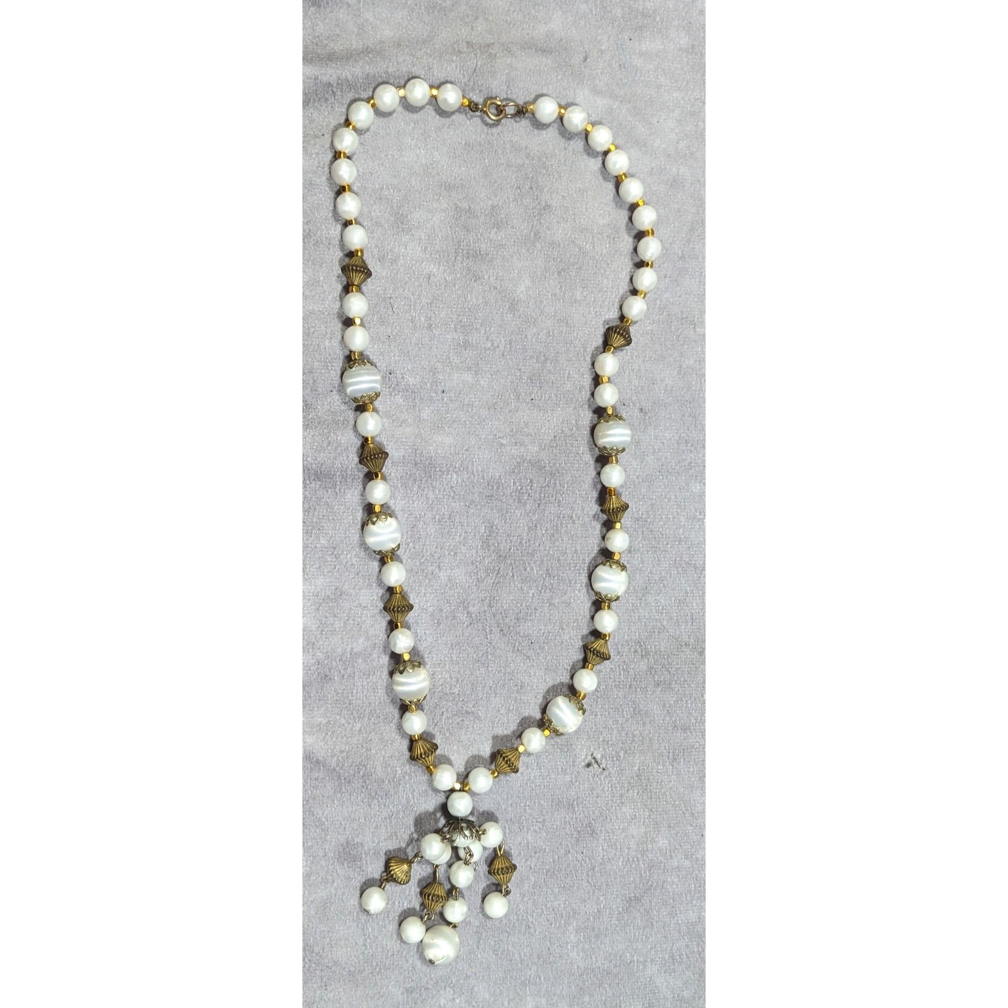 Other Vintage White And Gold Beaded Tassel Necklace Size ONE SIZE - 7 Thumbnail