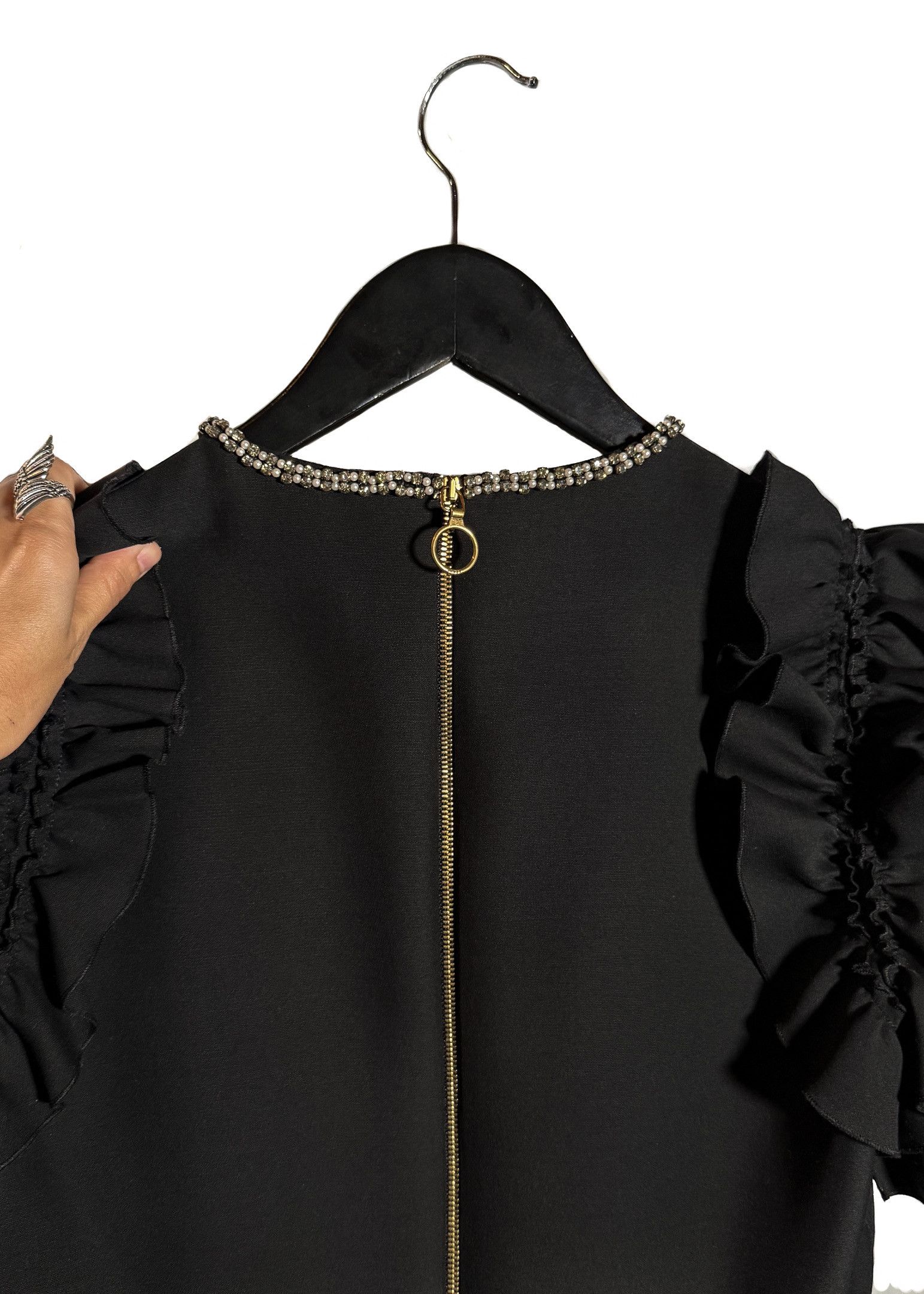 Gucci Gucci 2016 Embellished Bow Ruffled Sleeves Black Mini Dress Size S / US 4 / IT 40 - 4 Thumbnail