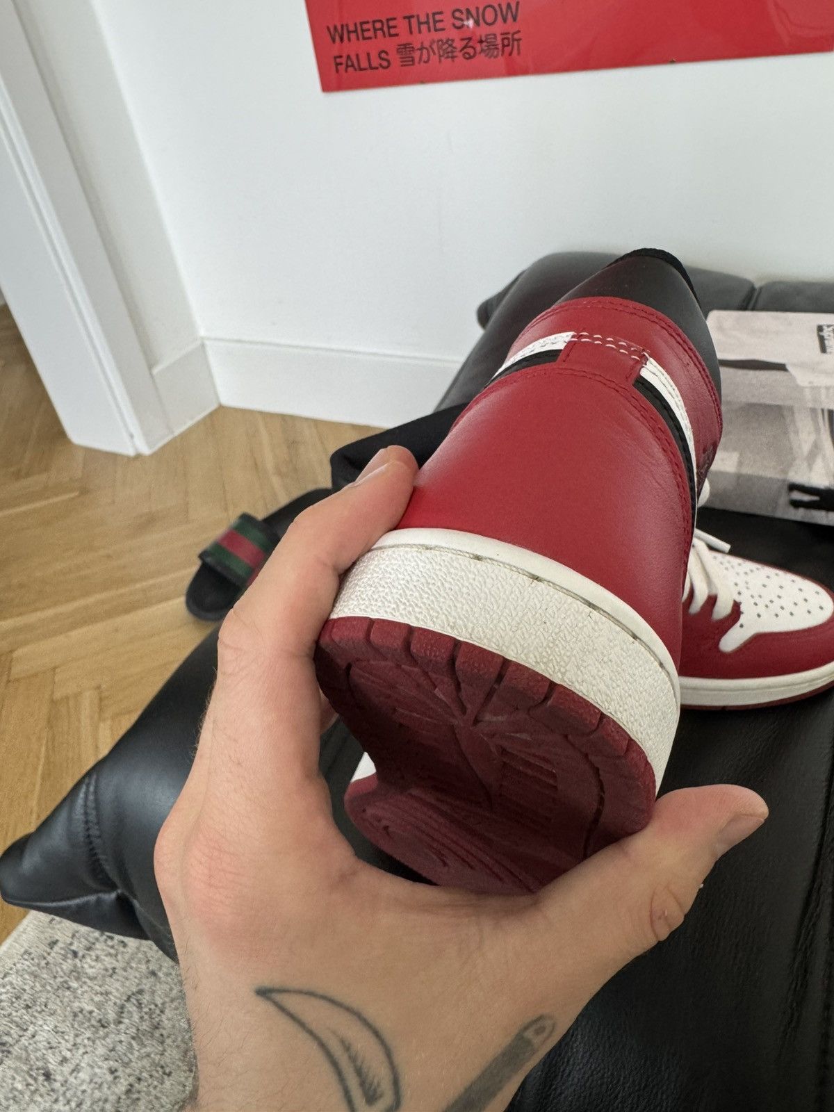 Nike Nike Air Jordan 1 High Chicago 2015 Hype Sneakers Last Dance Size US 7.5 / EU 40-41 - 9 Thumbnail
