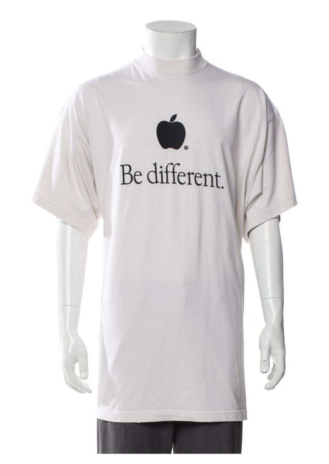 Balenciaga FW22 Be Different T Shirt in White Size US S / EU 44-46 / 1 - 8 Thumbnail