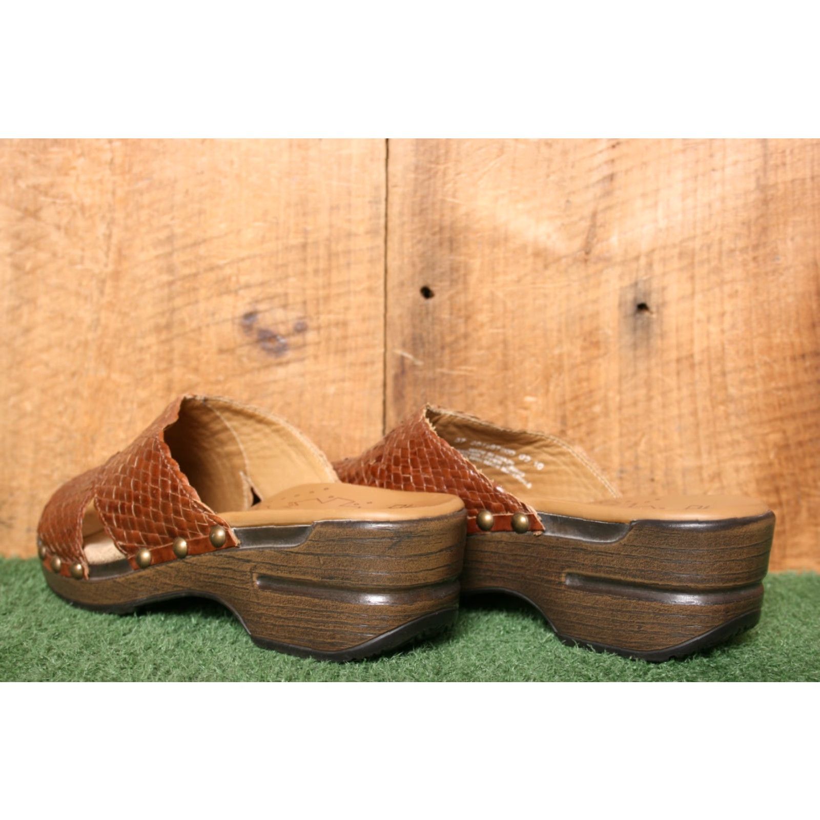Dansko Dansko Mila Dark Tan Leather Basket Weave Slide Sandals US 6.5-7 EUR 37 Womens Sandal Size US 6.5 / IT 36.5 - 3 Thumbnail