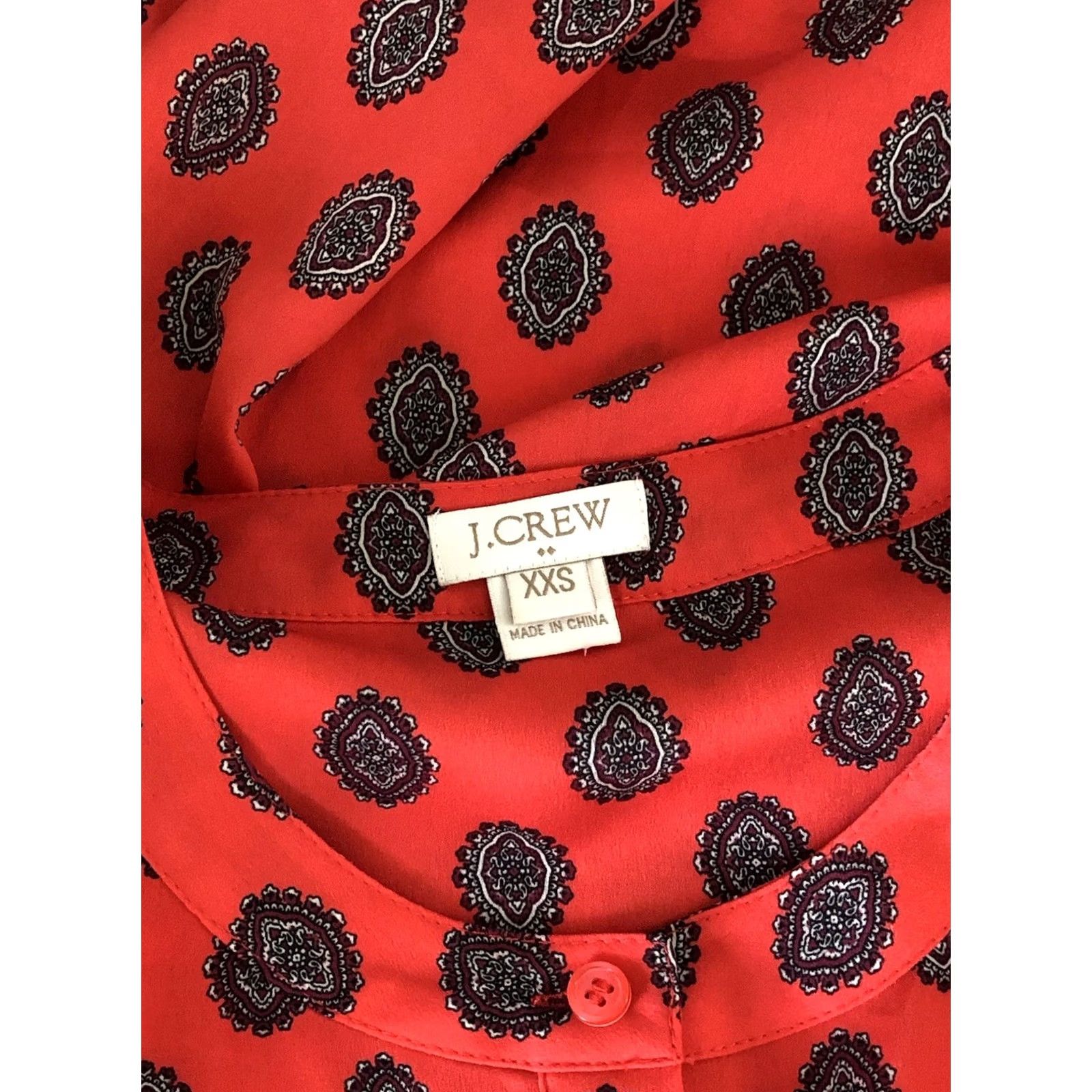 J.Crew J.CREW Silky Top Blouse XS Red Geometric Print 1/2 Button Long Sleeve Office Career Size XXS / US 00 / IT 34 - 4 Thumbnail