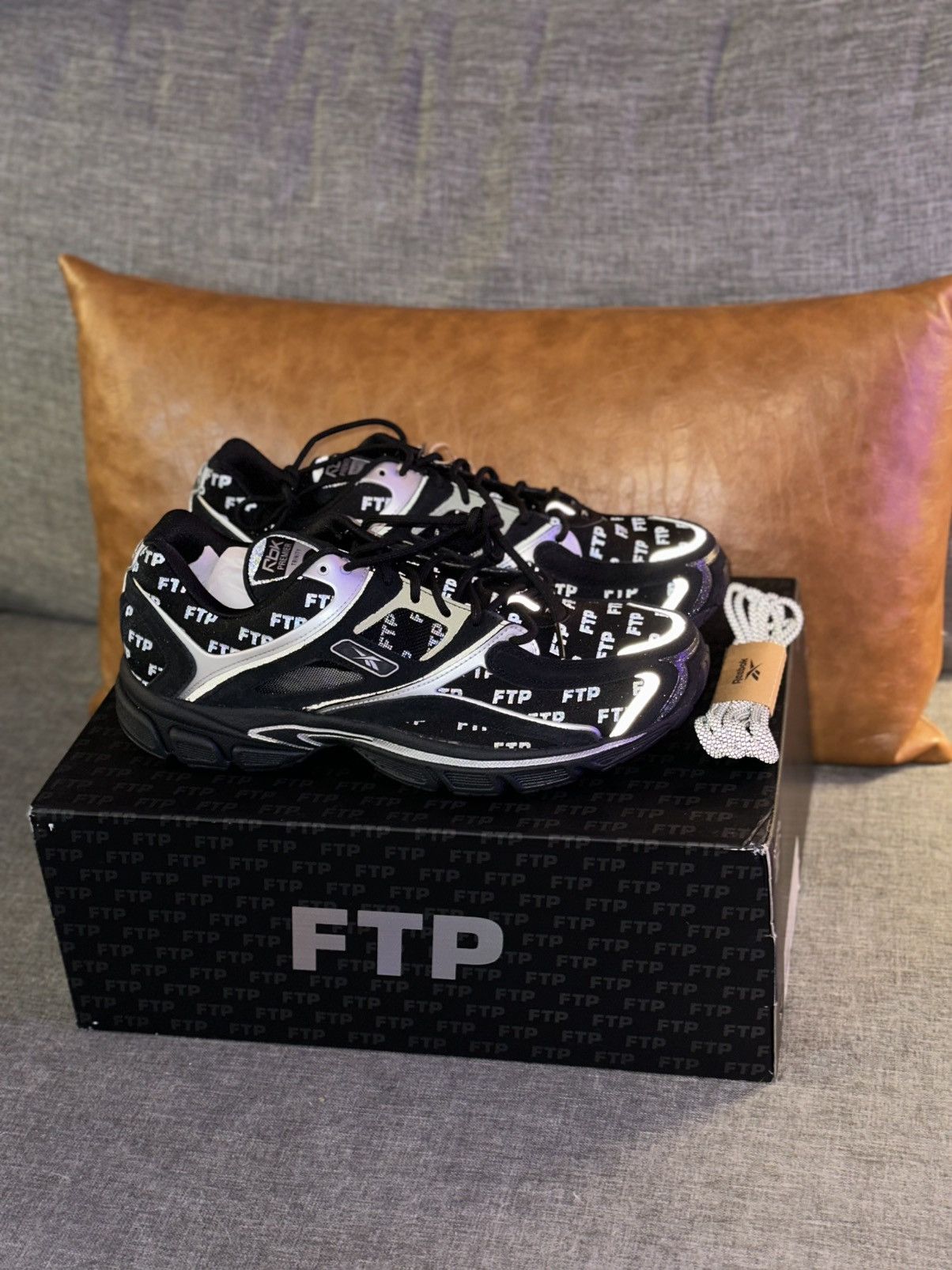 Fuck The Population FTP x REEBOK TRINITY KFS Size US 12 / EU 45 - 4 Thumbnail
