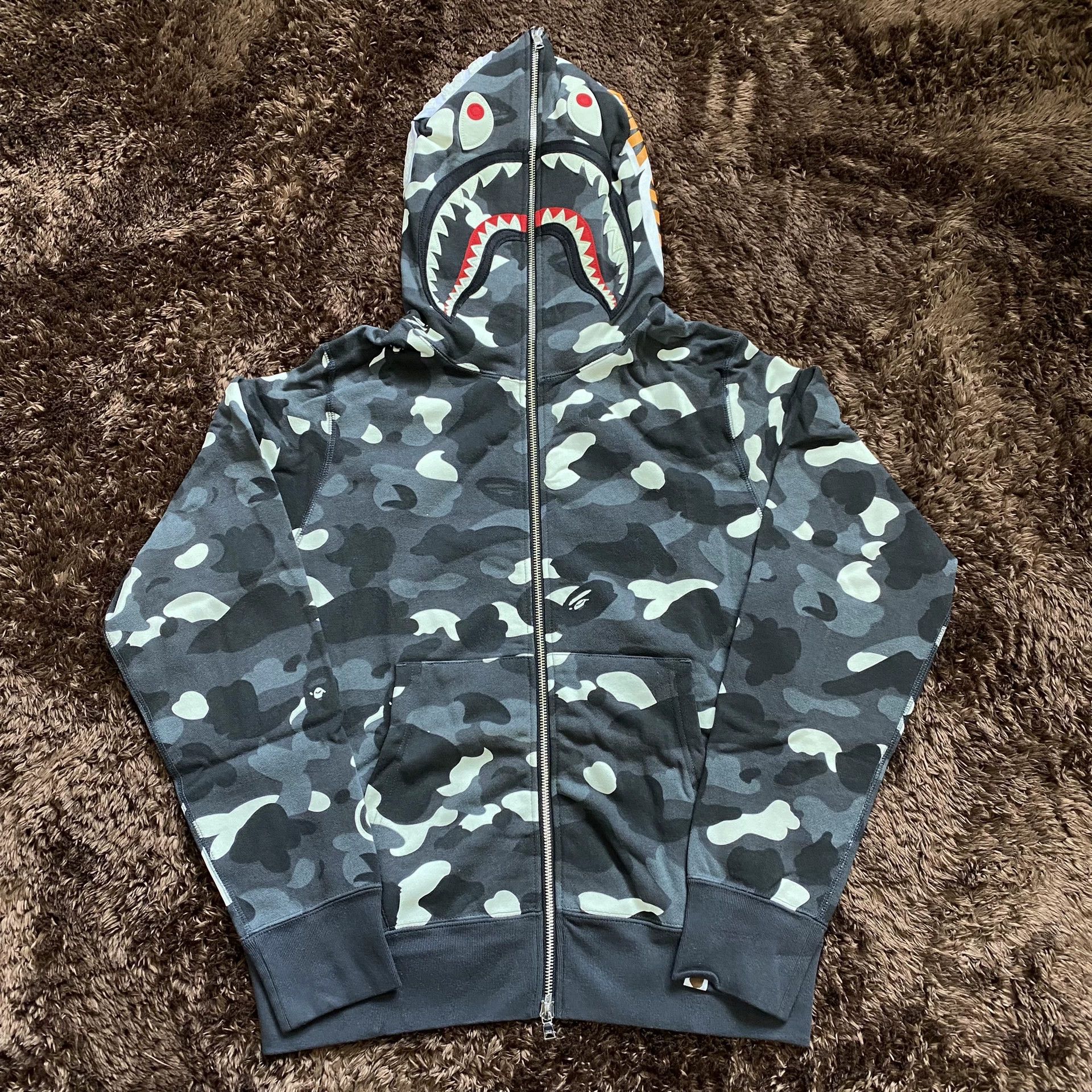 Bape Bape Shark Black Hoodie m Men Size US M / EU 48-50 / 2 - 1 Thumbnail