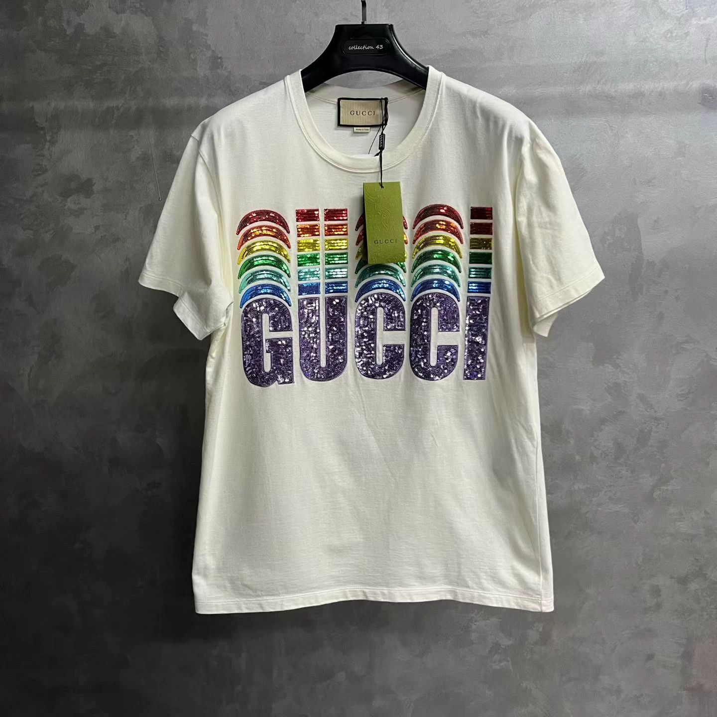 Gucci Gucci Printed Beige T-Shirt M Women Size M / US 6-8 / IT 42-44 - 1 Thumbnail