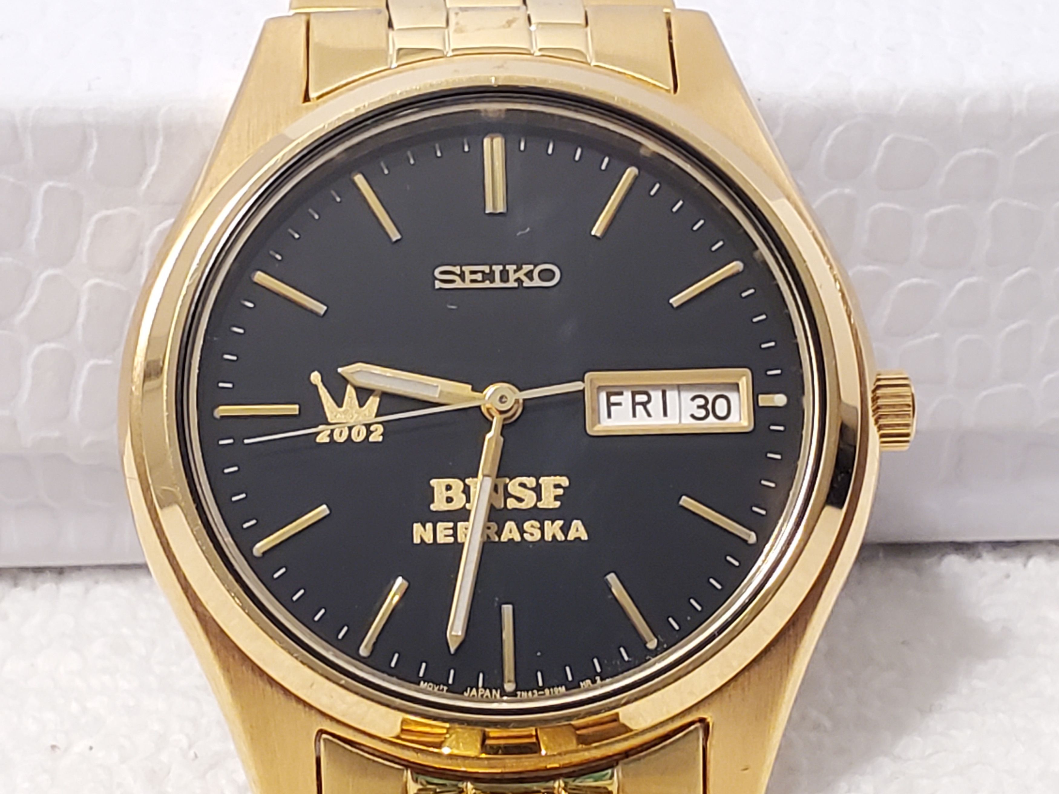 Vintage Seiko Mens Gold Tone Day Date Watch S Steel