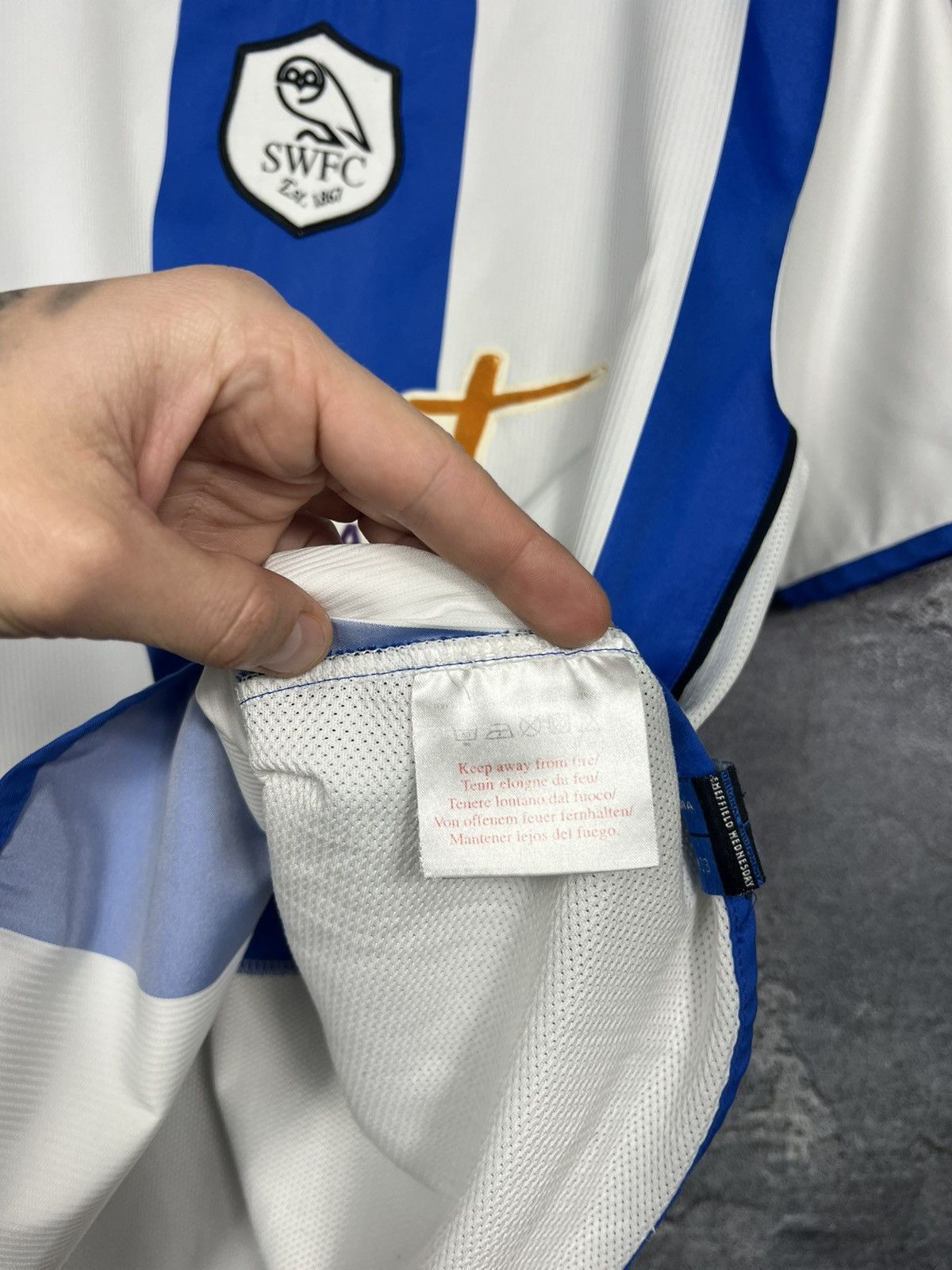 Diadora Vintage 2005 Diadora Sheffield Wednesday Home Jersey Tshirt Size US S / EU 44-46 / 1 - 11 Thumbnail