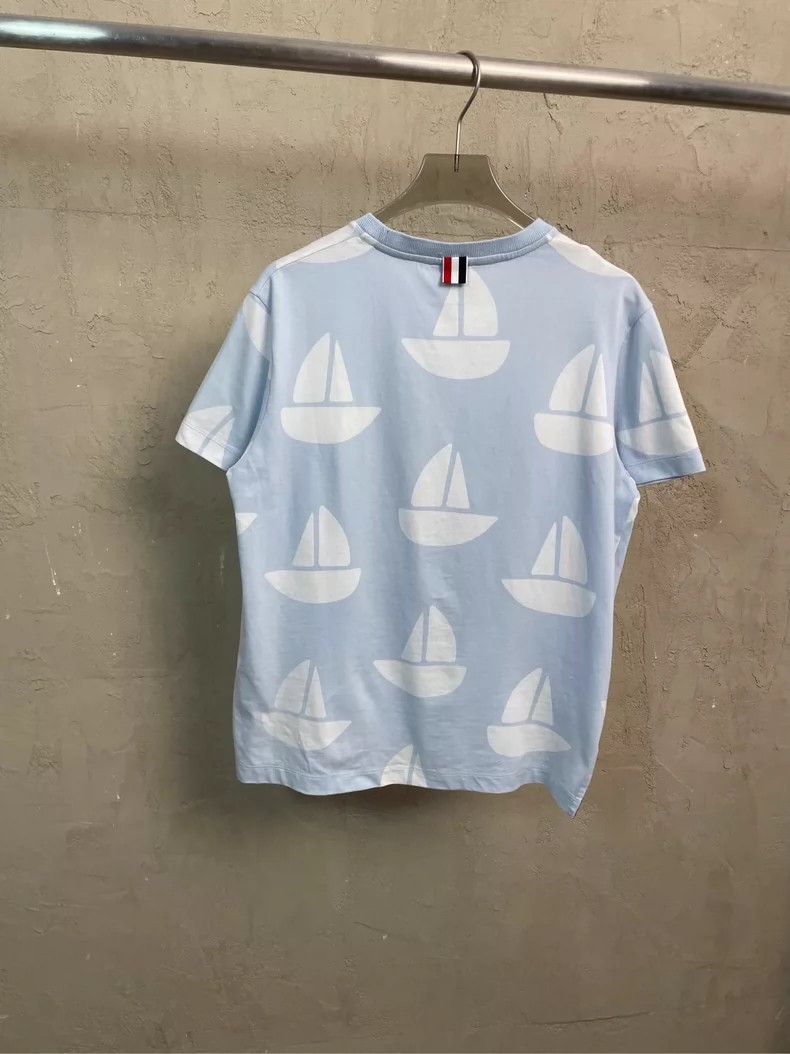 Thom Browne Thom Browne Light blue sailing boat round collar short sle Size XS / US 0-2 / IT 36-38 - 2 Thumbnail