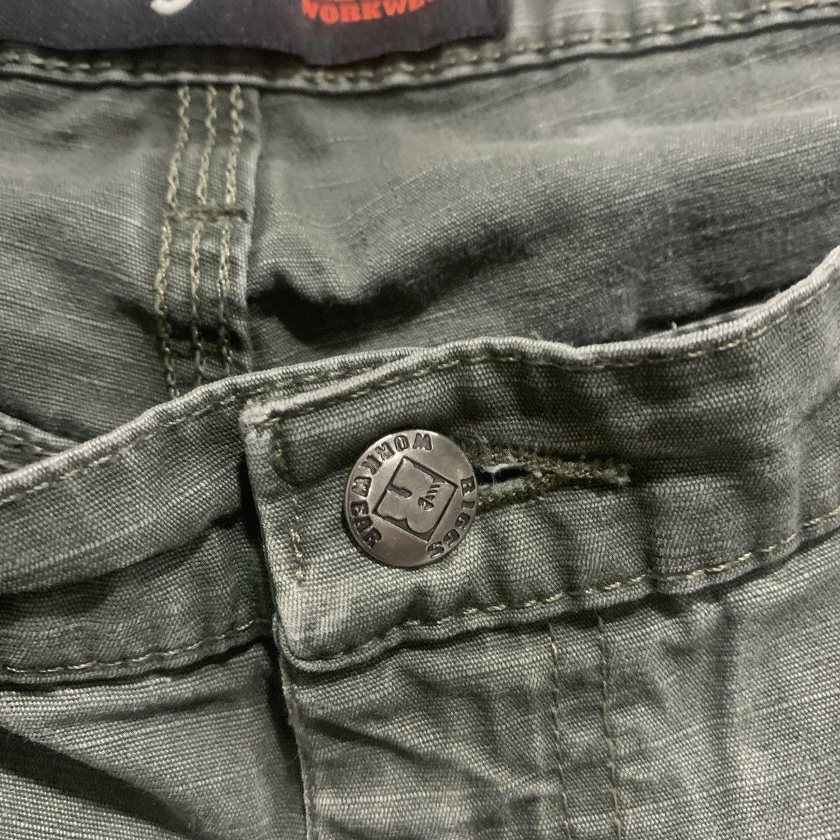 Wrangler Wrangler Riggs Carpenter Shorts Ripstop Canvas 40 Olive/Grey Size US 40 / EU 56 - 7 Thumbnail