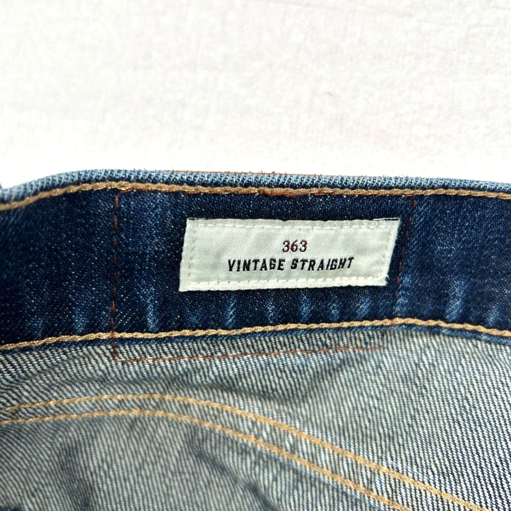 Lucky Brand VINTAGE Yellowstone x Lucky Brand Jeans Mens 33x32 Selvedge Denim 363 Straight Jeans 34 32 Blue 100% Cotton Denim Regular Relaxed Mid Rise Mens Shoes? Size US 34 / EU 50 - 6 Thumbnail