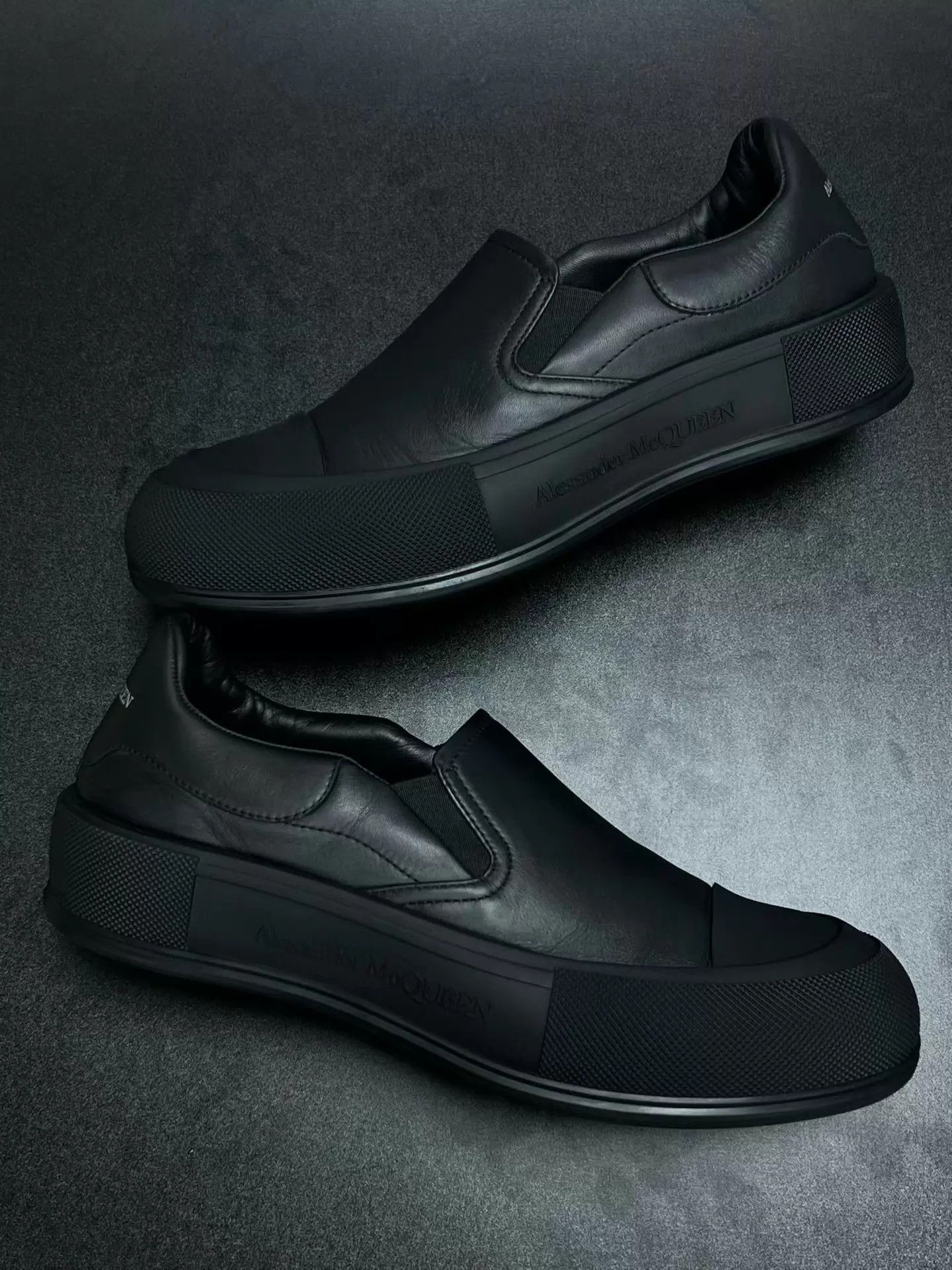 Alexander McQueen MCQ Deck Leather Low-Top Sneaker Black 41 (Like New) Size US 8 / EU 41 - 5 Thumbnail
