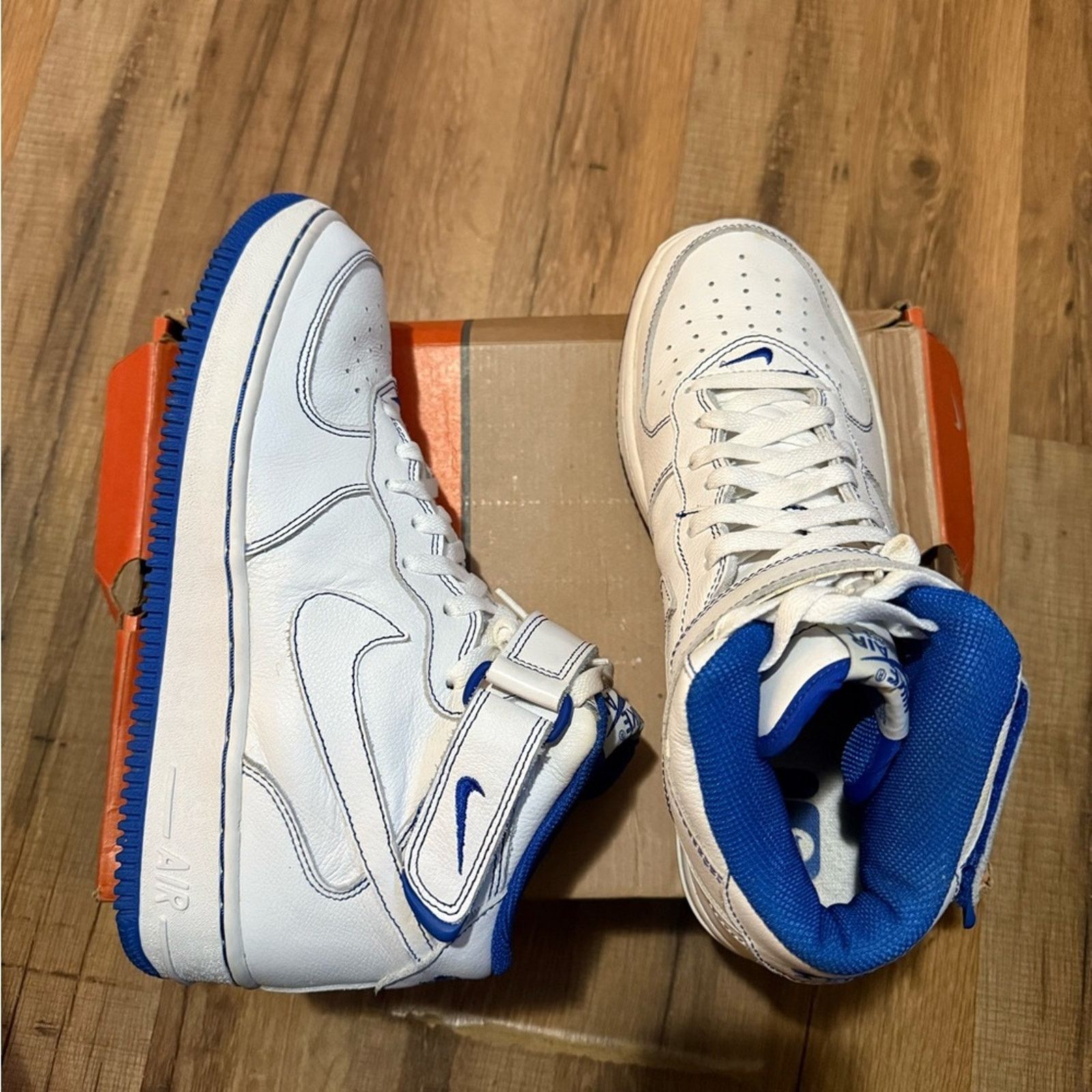 Nike 2002 Nike Air Force 1 Contrast Stitch White White Royal Blue Size US 10 / EU 43 - 3 Thumbnail