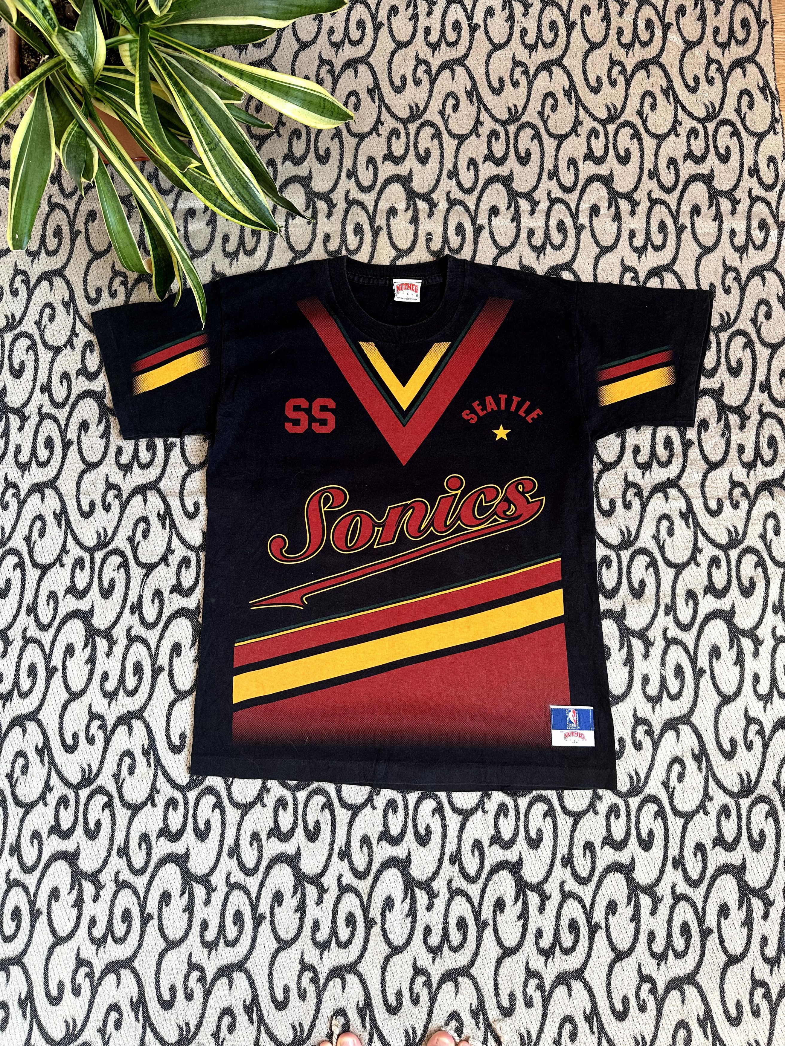 NBA × Nutmeg Vintage 90s Sonic Seattle NBA Nutmeg Made In UK Streetwear Size US L / EU 52-54 / 3 - 1 Thumbnail