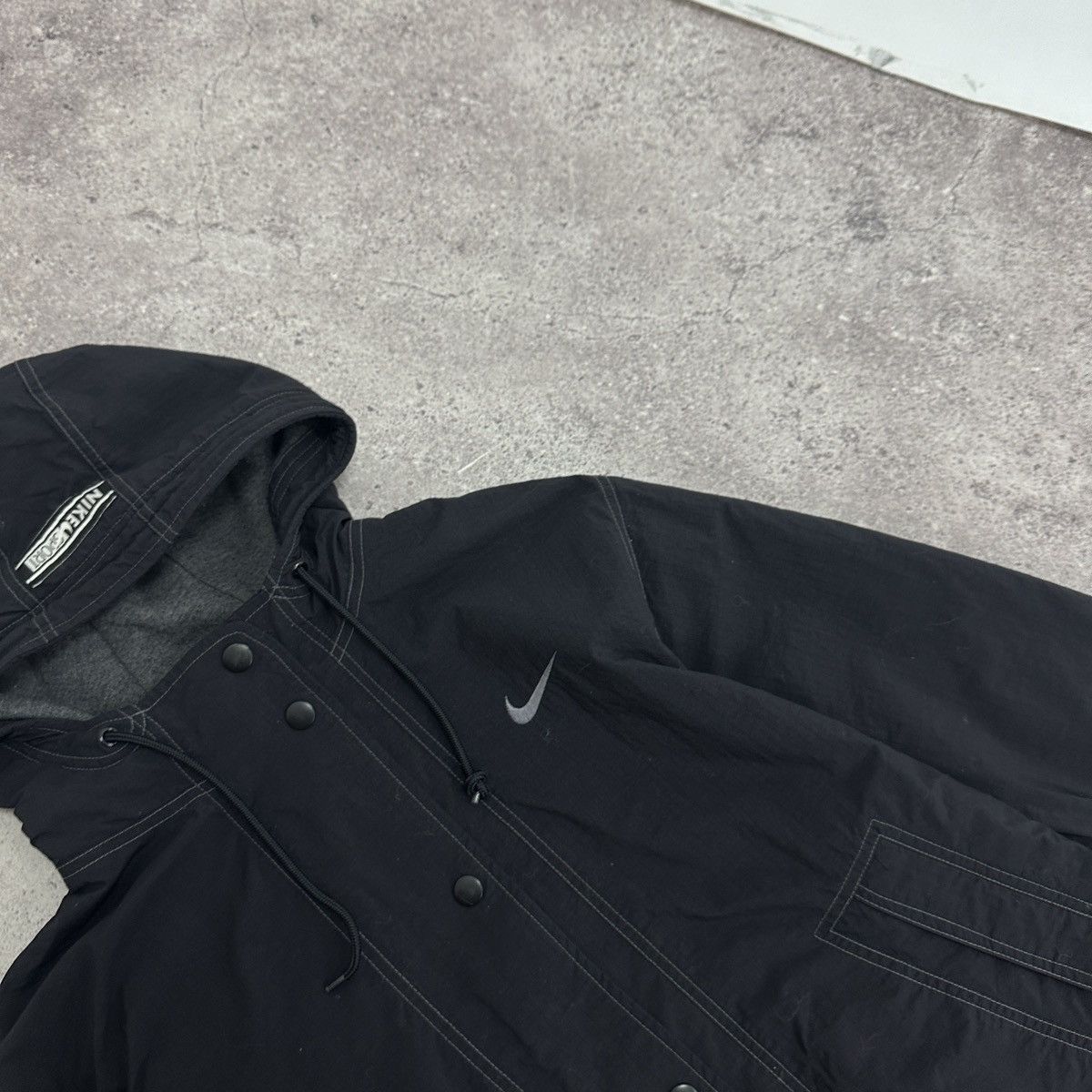 Nike Vintage 90s Nike Embroidered logo swoosh jacket y2k og hype Size US M / EU 48-50 / 2 - 7 Thumbnail