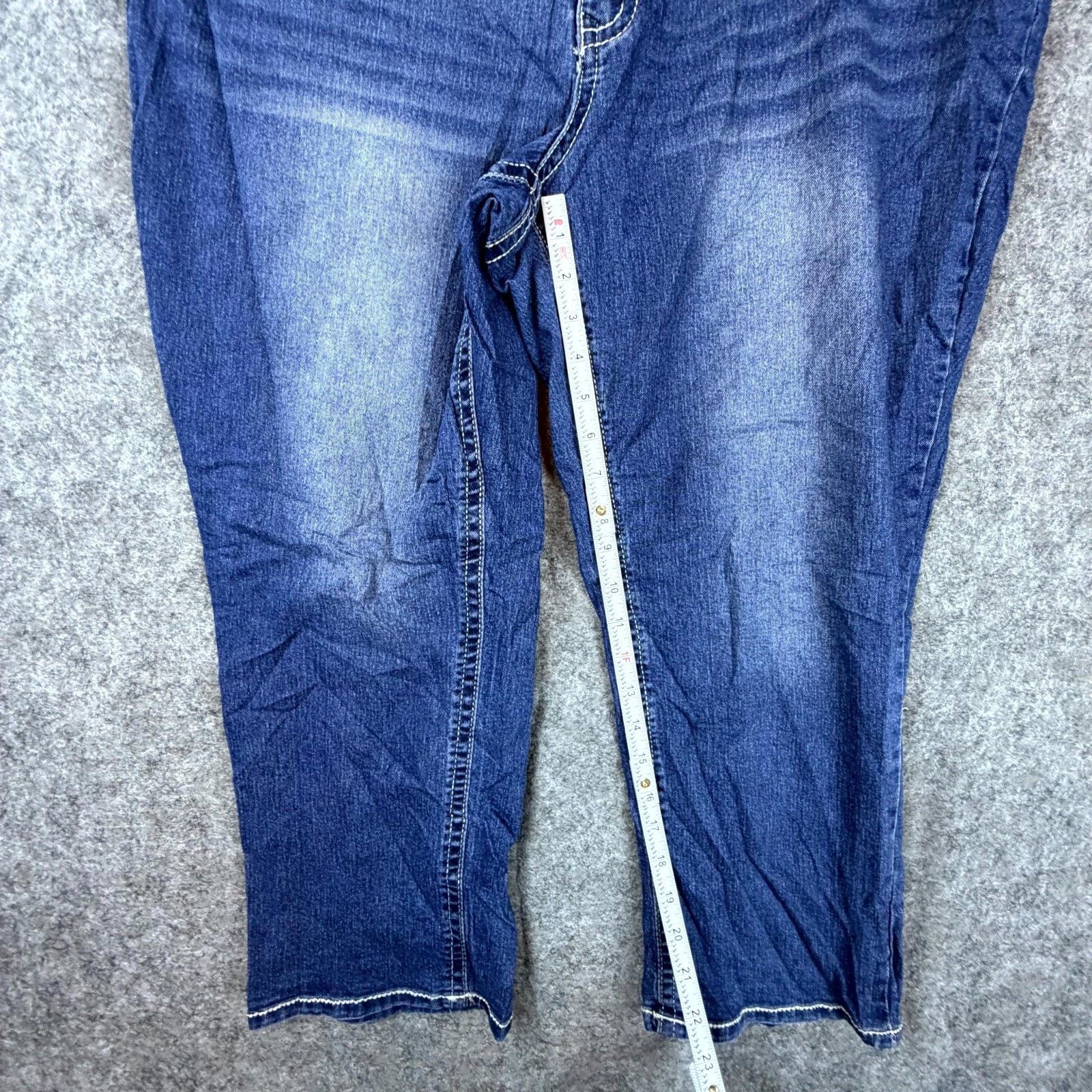 Faded Glory Faded Glory Capri Jeans Women 22W Cropped Rhinestones Y2K Size 39" - 6 Thumbnail