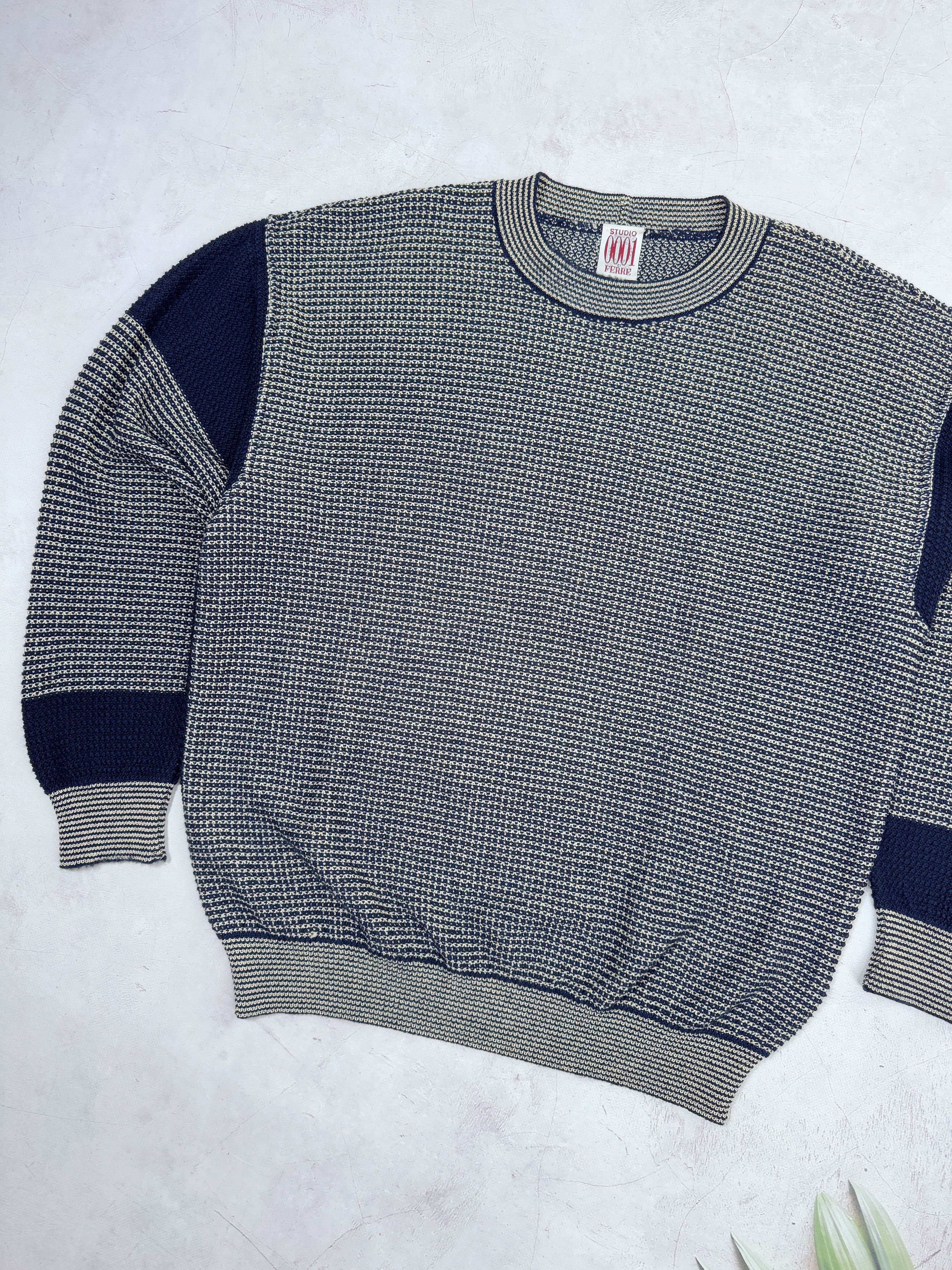 Gianfranco Ferre × Vintage Vintage Gianfranco Ferre Sweater Studio 0001 Wool Size US L / EU 52-54 / 3 - 3 Thumbnail