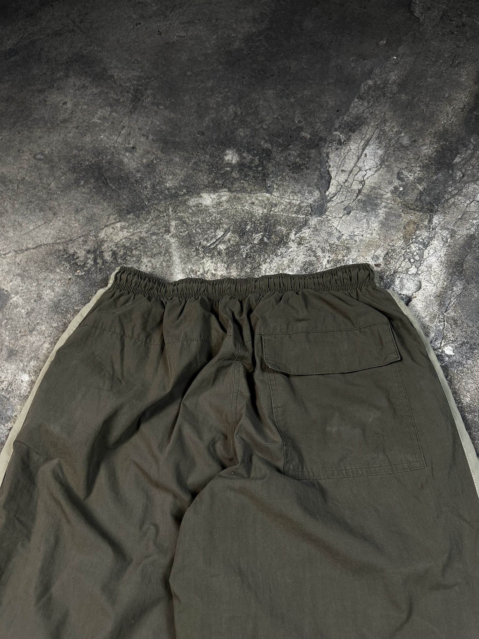 Nike 00s Vintage Nike Nylon Oversized Trackpants Y2k Size US 36 / EU 52 - 6 Thumbnail