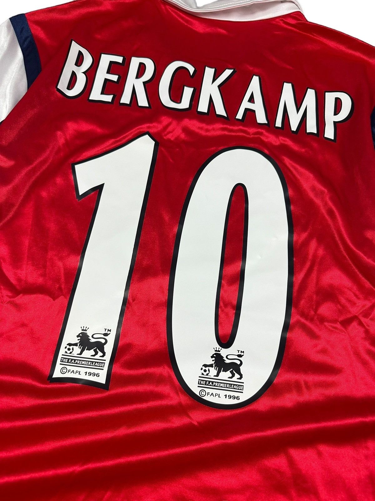 Nike Arsenal Bergkamp Vintage Jersey Size US XL / EU 56 / 4 - 6 Thumbnail