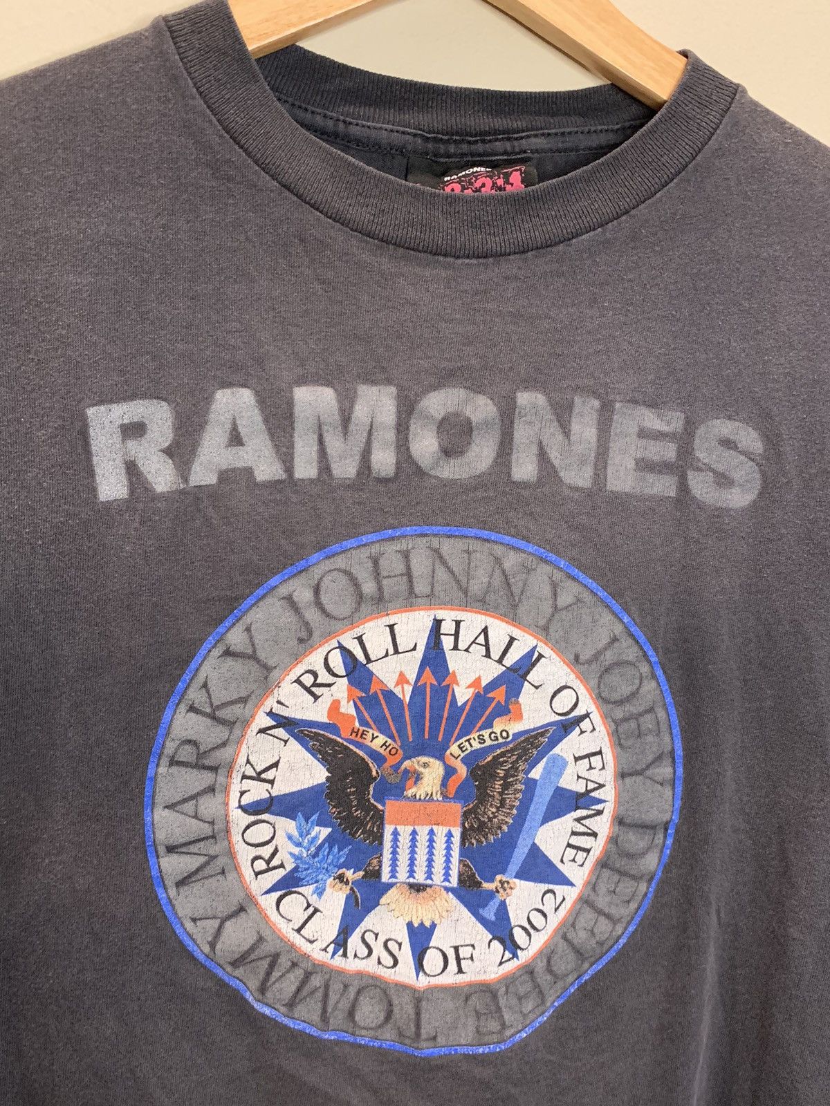 Band Tees × Vintage *RARE* Vintage 2002 Ramones Rock n Roll