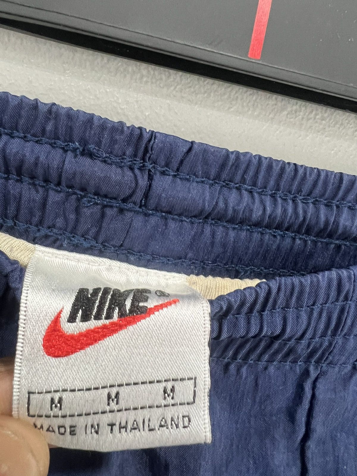 Nike Vintage Nike track Pants swoosh check Medium Size US 34 / EU 50 - 5 Thumbnail