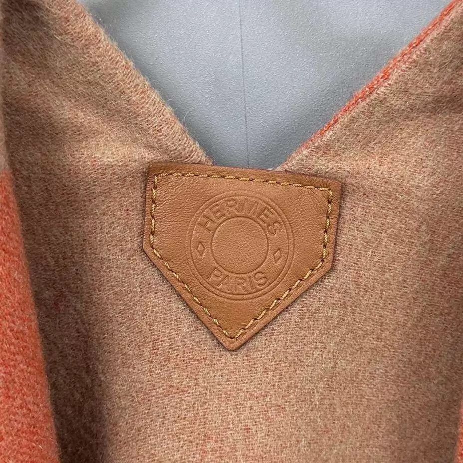 Hermes HERMES Orange Cashmere Cape 138x150cm Size ONE SIZE - 4 Thumbnail