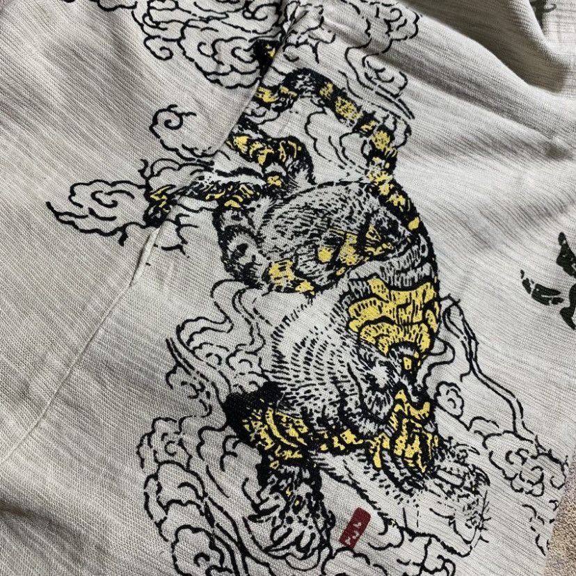 Karakuri Tamashii FIRST PARKING JAPANESE CLASSIC SCRIPT TORA HALF BUTTON TEE Size US L / EU 52-54 / 3 - 7 Thumbnail