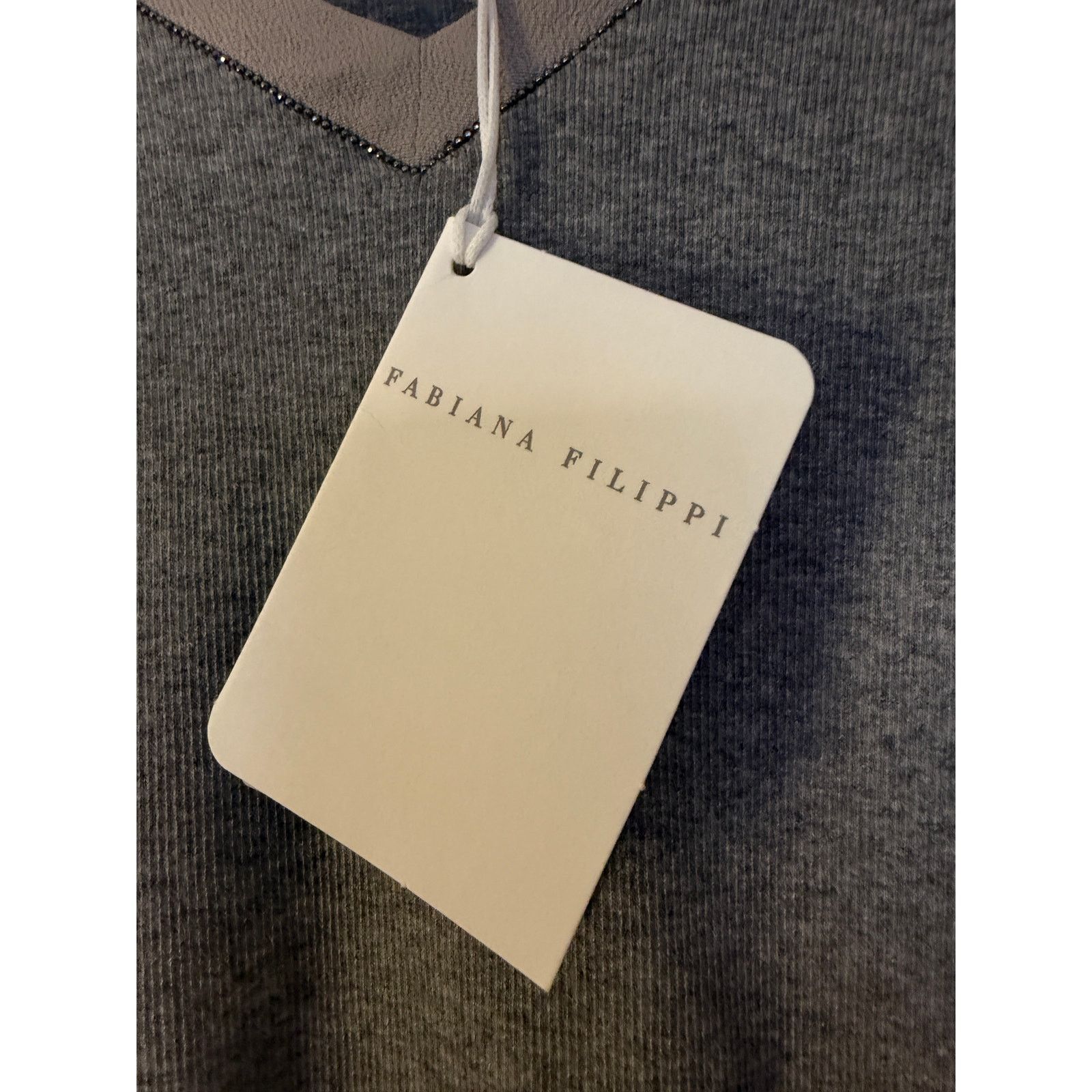 Fabiana Filippi Fabiana Filippi NWT Grey Long-Sleeve V-Neck Top Size M / US 6-8 / IT 42-44 - 4 Thumbnail