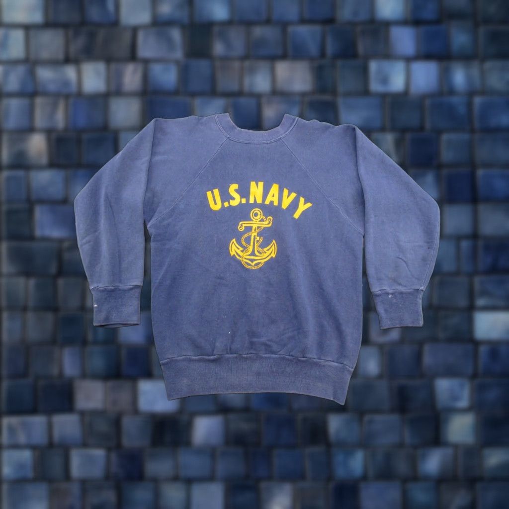 Vintage VINTAGE United States Navy Sweatshirt Shirt Raglan Sleeve Blue M Men Military Logo Pullover All Seasons Winter Fall Spring Hooded Crew Neck Size M Size US M / EU 48-50 / 2 - 1 Thumbnail