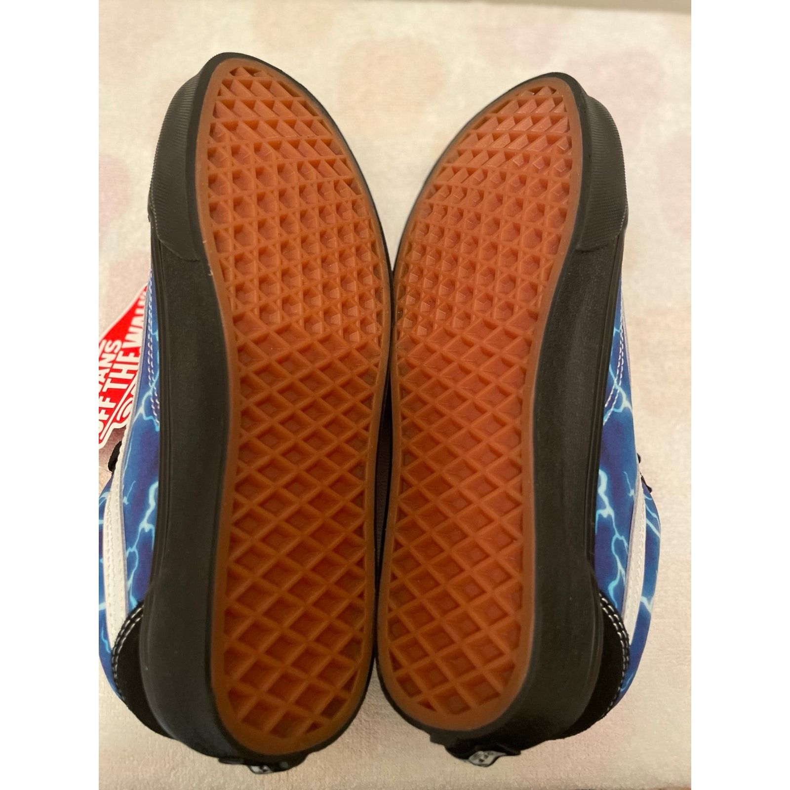 Vans Vans Lightening Sneaker- Men’s Size 6/ Women’s Size 7.5 Size US 6 / EU 39 - 5 Thumbnail