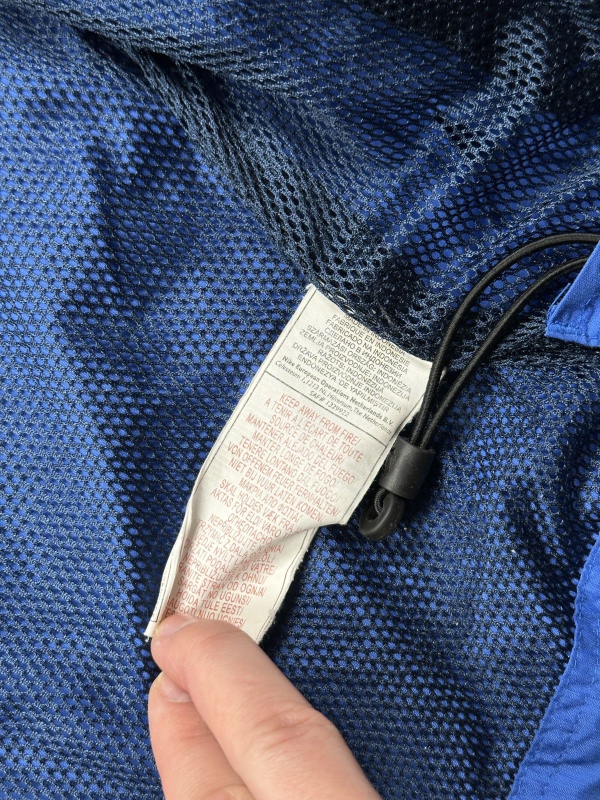Nike Vintage Nike Blue Navy Track Jacket Full Zip Mesh Lining 90s Size US L / EU 52-54 / 3 - 11 Thumbnail