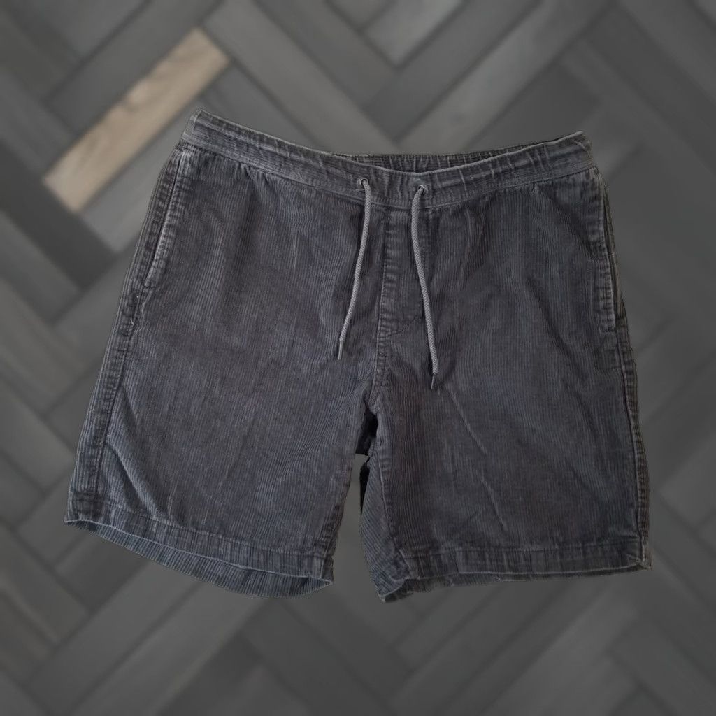 VINTAGE Unionbay Shorts Mens Small Bermuda Casual Corduroy Pockets